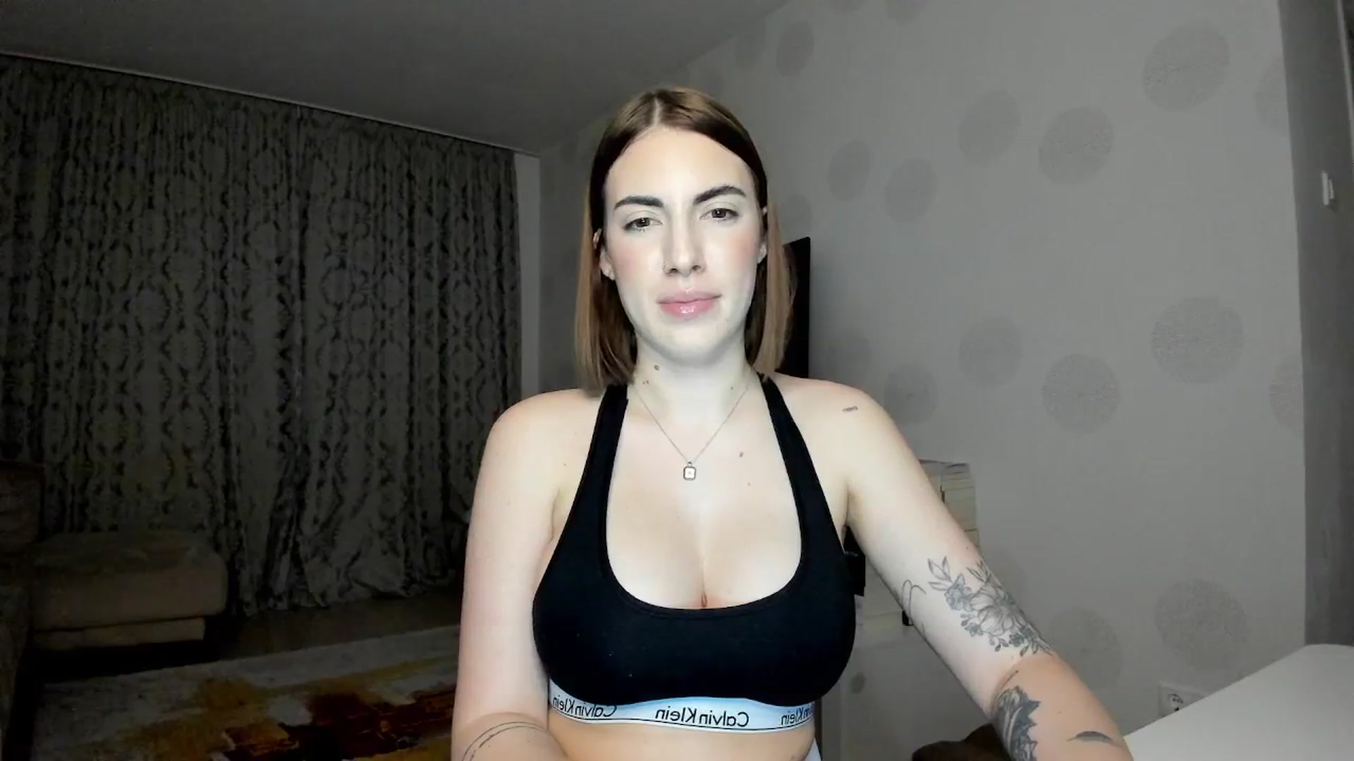 Gallery image thumbnail from BlossomBae's myfreecams stream on, 04/12/2025, 18:33 image 10 of 20