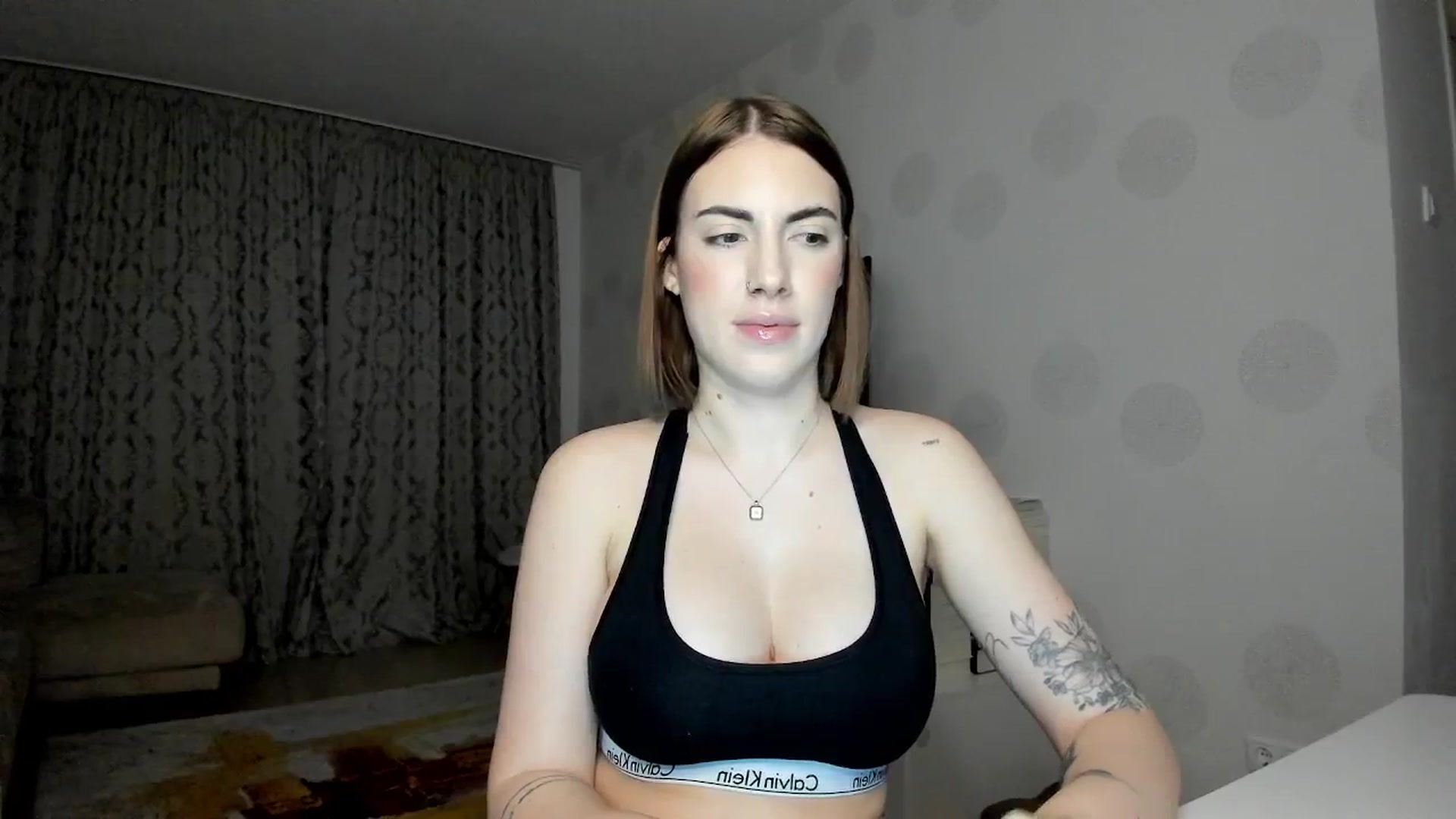 Gallery image thumbnail from BlossomBae's myfreecams stream on, 04/12/2025, 18:33 image 11 of 20