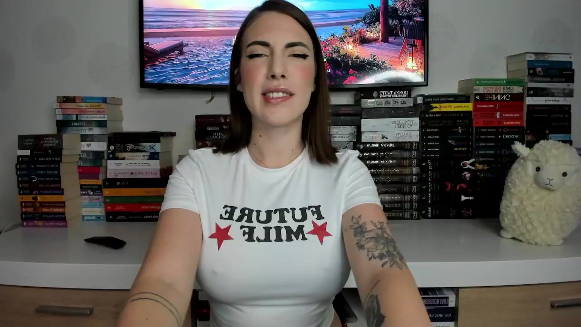 Gallery image thumbnail from BlossomBae's myfreecams stream on, 07/25/2025, 21:04 image 2 of 20