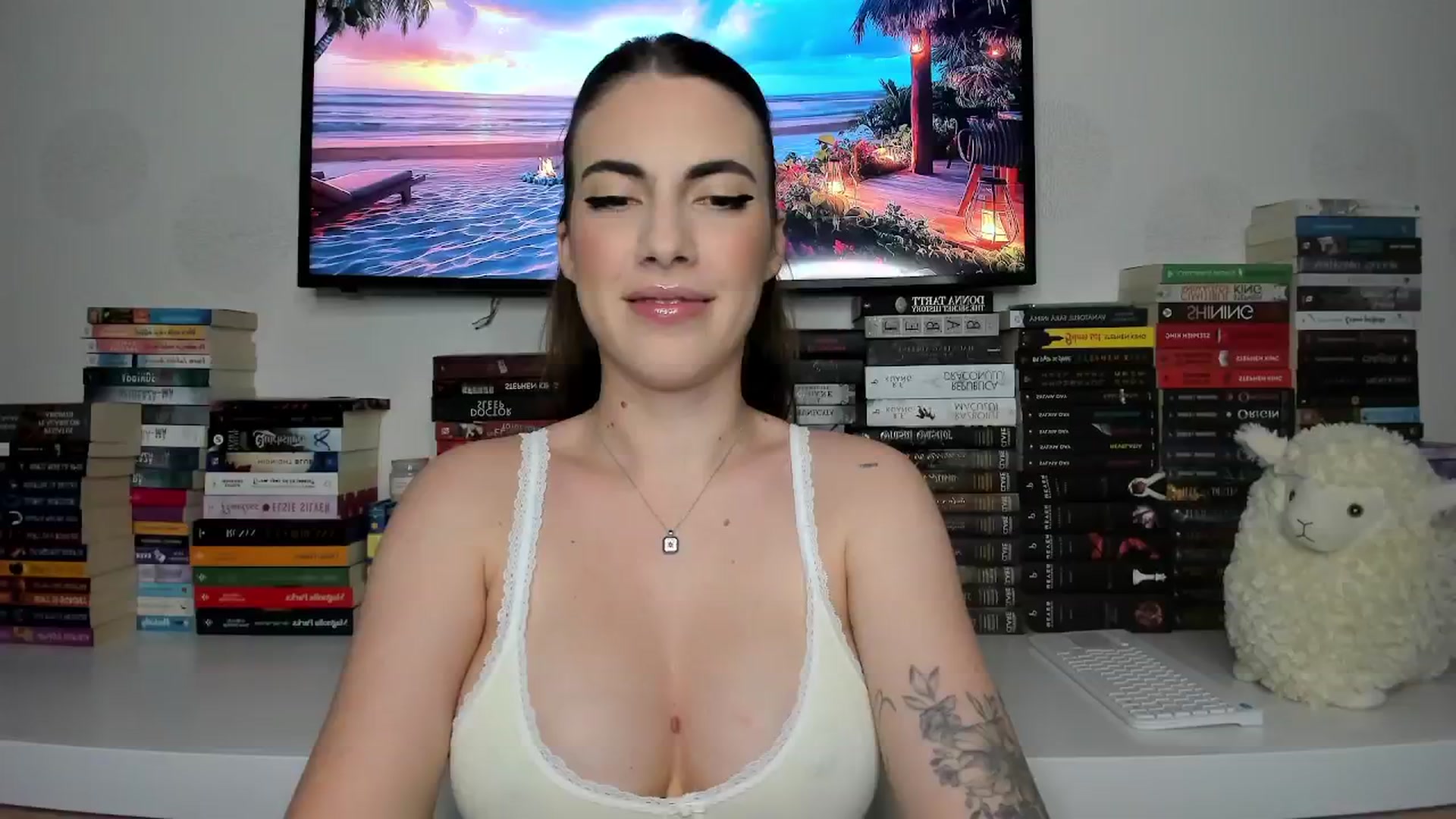 Gallery image thumbnail from BlossomBae's myfreecams stream on, 07/28/2025, 17:20 image 16 of 20