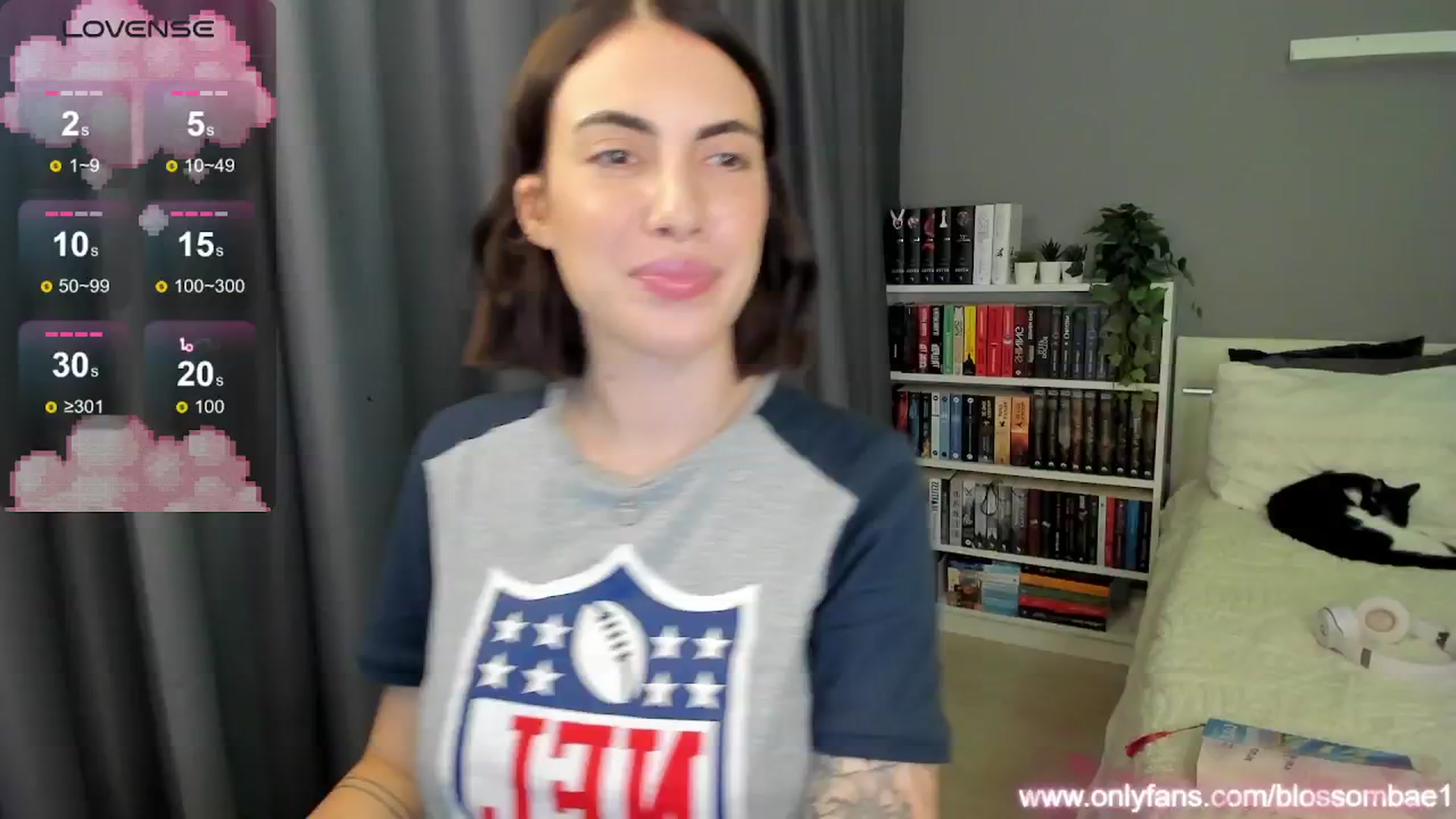 Gallery image thumbnail from BlossomBae's myfreecams stream on, 08/25/2025, 17:26 image 3 of 20