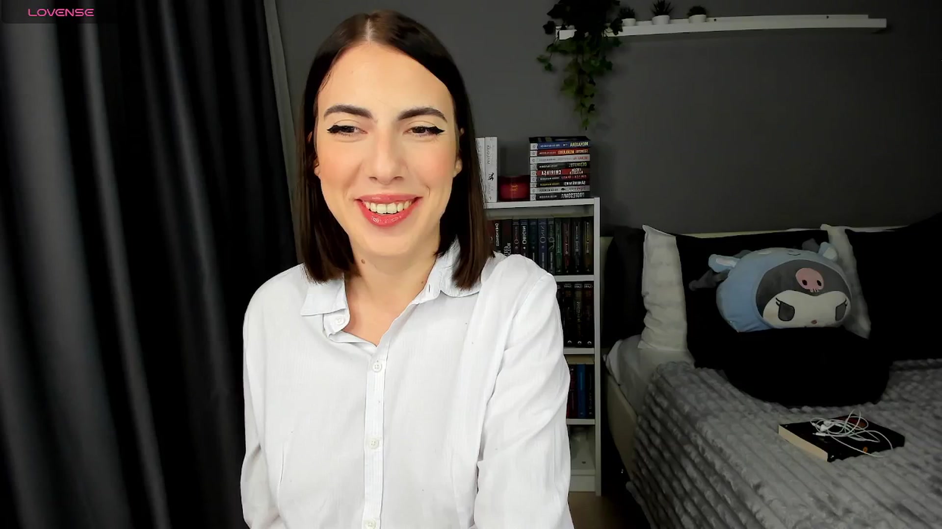 Gallery image thumbnail from BlossomBae's myfreecams stream on, 10/11/2025, 19:02 image 8 of 20