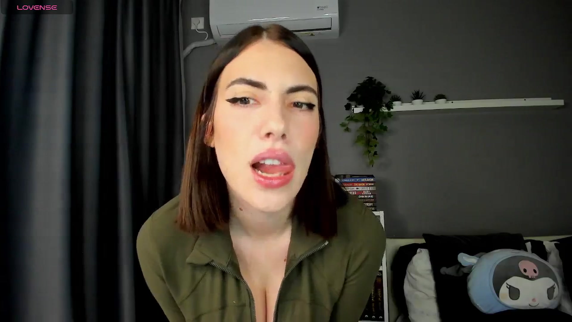 Gallery image thumbnail from BlossomBae's myfreecams stream on, 10/14/2025, 19:25 image 5 of 20