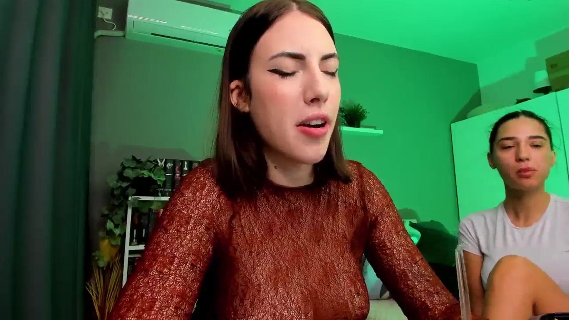 Gallery image thumbnail from BlossomBae's myfreecams stream on, 11/02/2025, 19:28 image 20 of 20