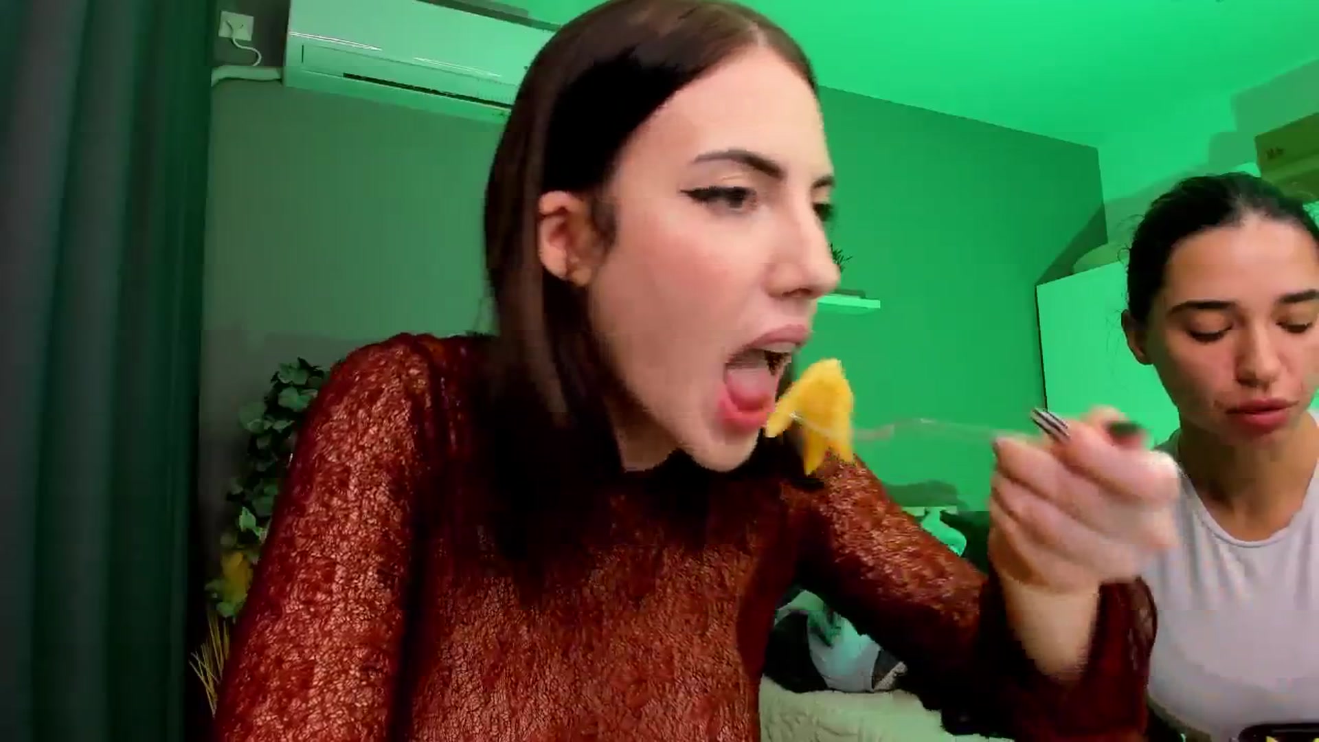 Gallery image thumbnail from BlossomBae's myfreecams stream on, 11/02/2025, 19:28 image 18 of 20