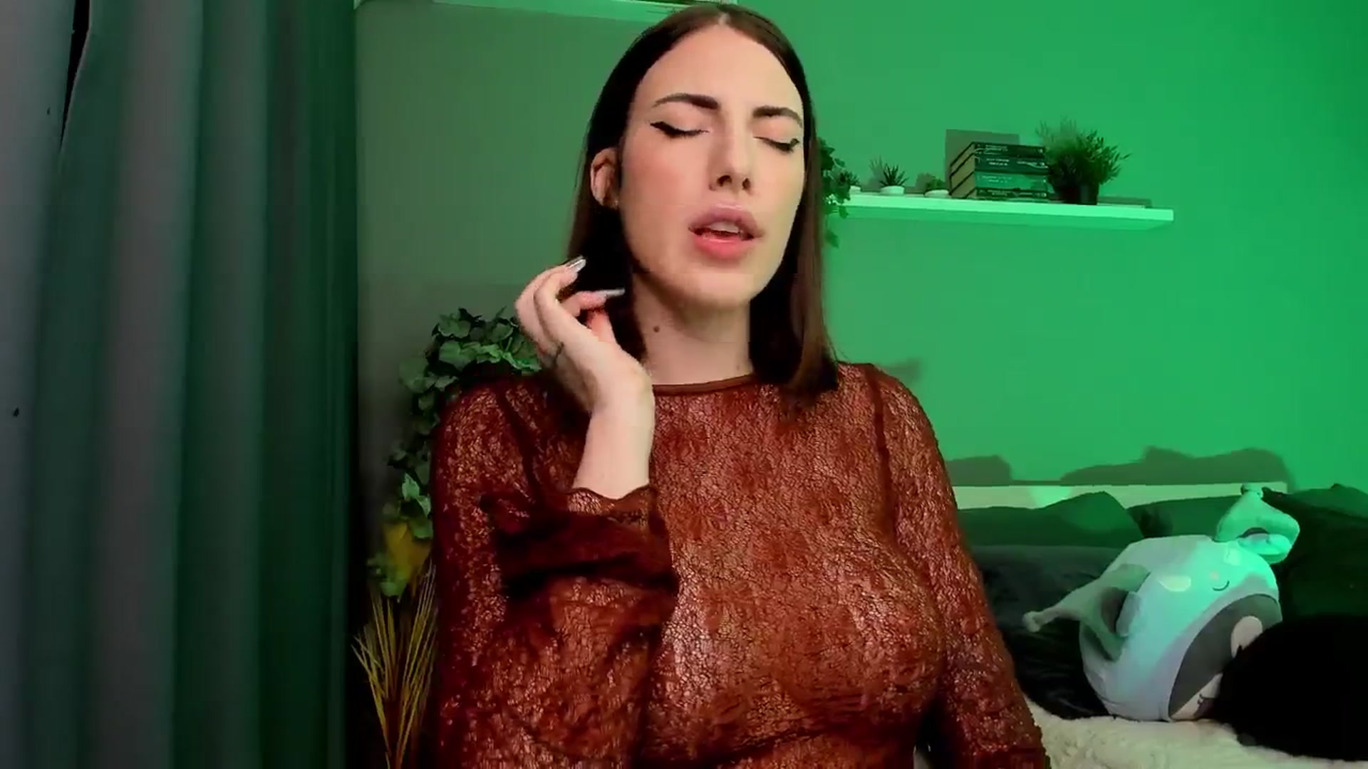 Gallery image thumbnail from BlossomBae's myfreecams stream on, 11/02/2025, 19:28 image 16 of 20