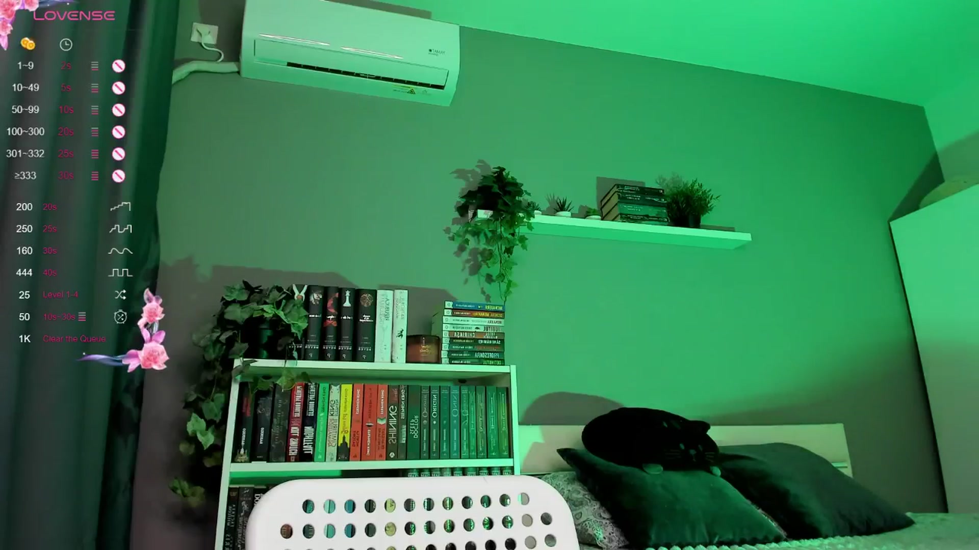 Gallery image thumbnail from BlossomBae's myfreecams stream on, 11/06/2025, 19:10 image 13 of 20