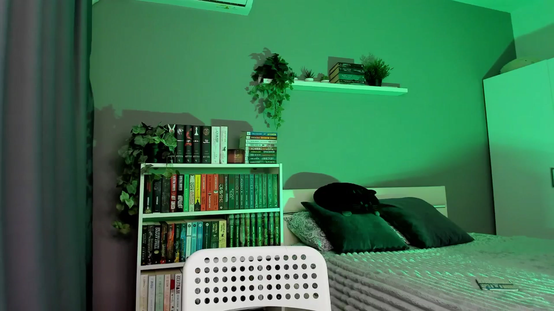 Gallery image thumbnail from BlossomBae's myfreecams stream on, 11/06/2025, 20:29 image 8 of 20