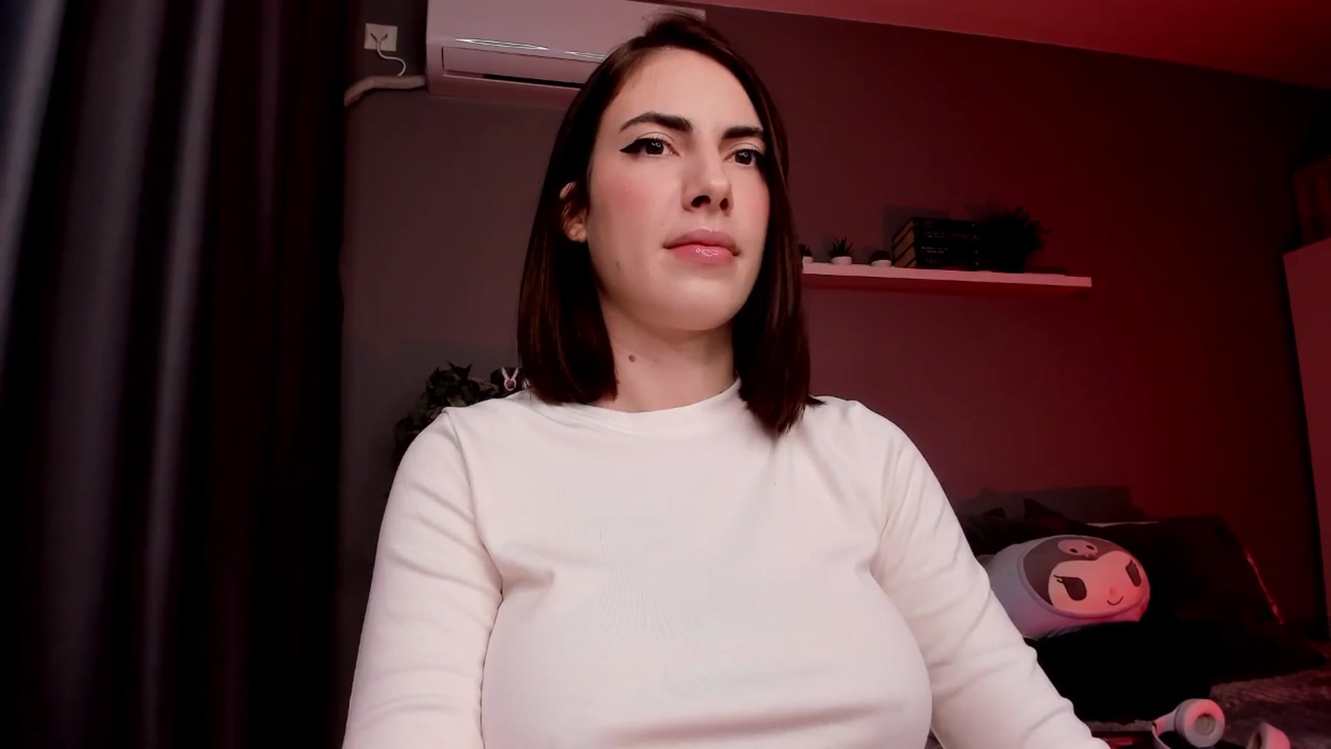 Gallery image thumbnail from BlossomBae's myfreecams stream on, 11/19/2025, 18:34 image 9 of 20