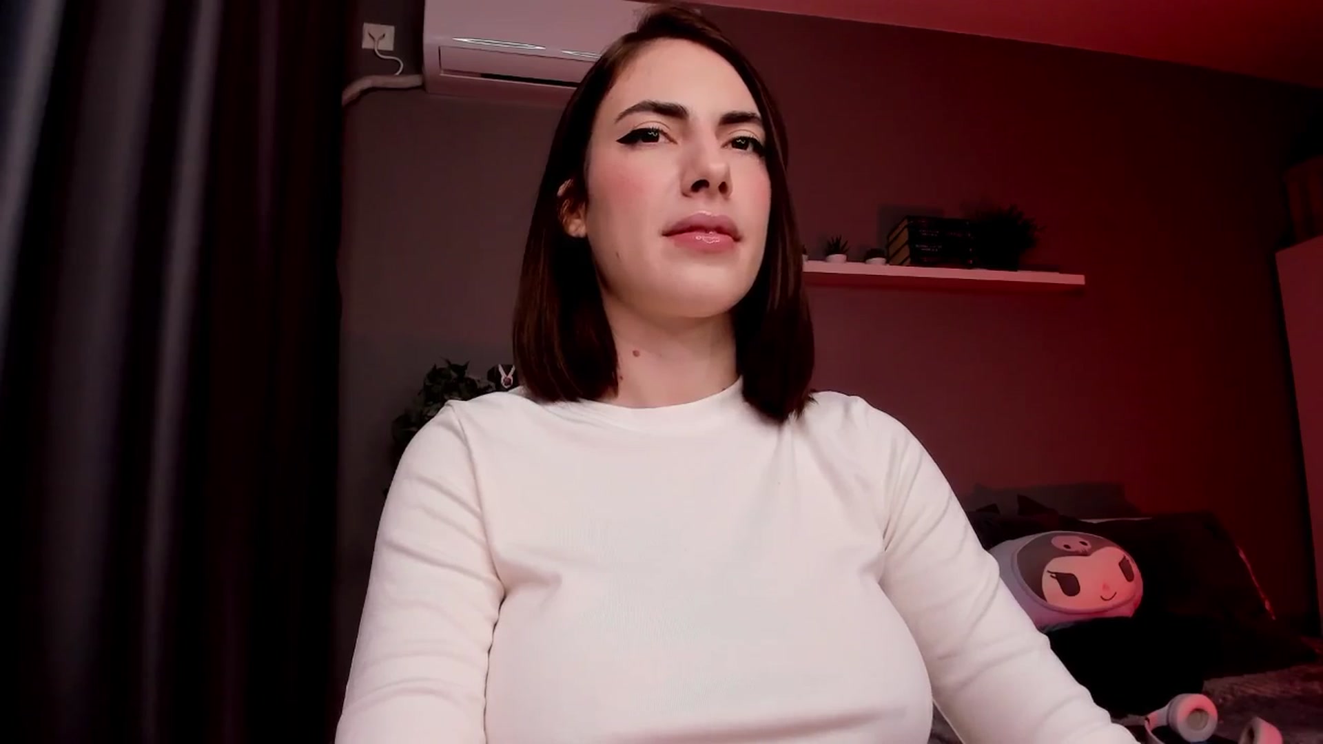 Gallery image thumbnail from BlossomBae's myfreecams stream on, 11/19/2025, 18:34 image 8 of 20
