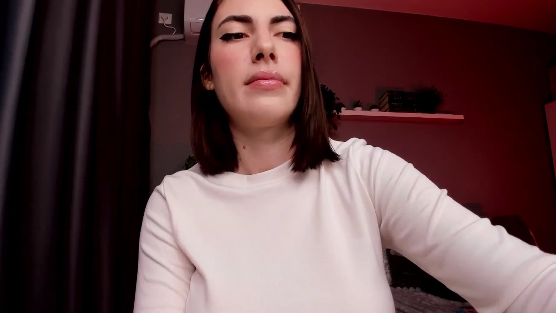 Gallery image thumbnail from BlossomBae's myfreecams stream on, 11/19/2025, 18:34 image 7 of 20