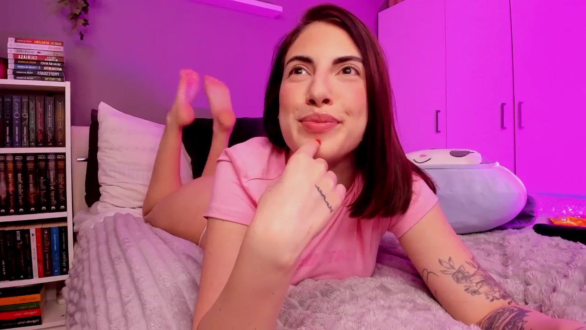 Gallery image thumbnail from BlossomBae's myfreecams stream on, 11/29/2025, 17:33 image 2 of 20