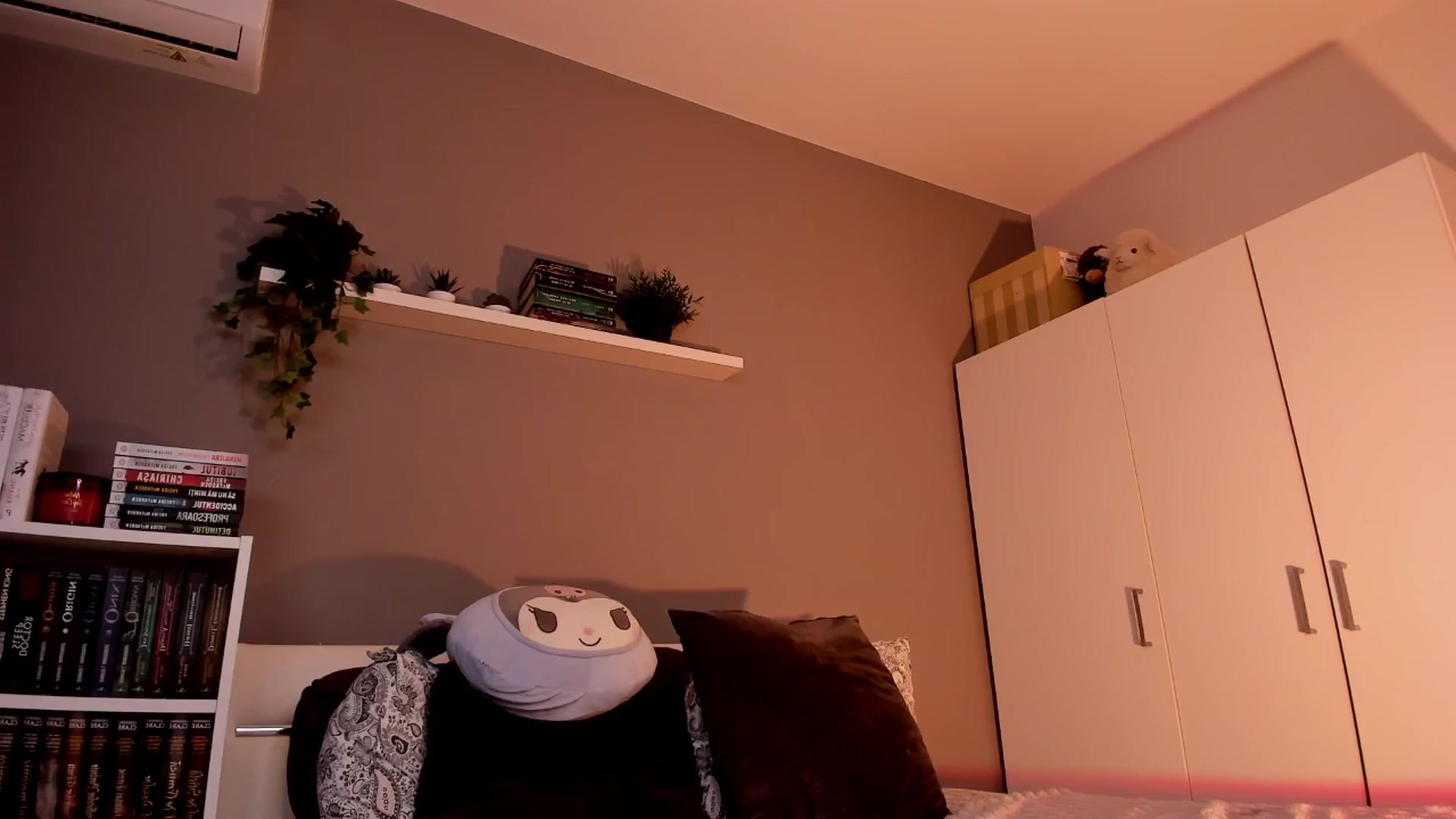 Gallery image thumbnail from BlossomBae's myfreecams stream on, 12/02/2025, 18:12 image 14 of 20