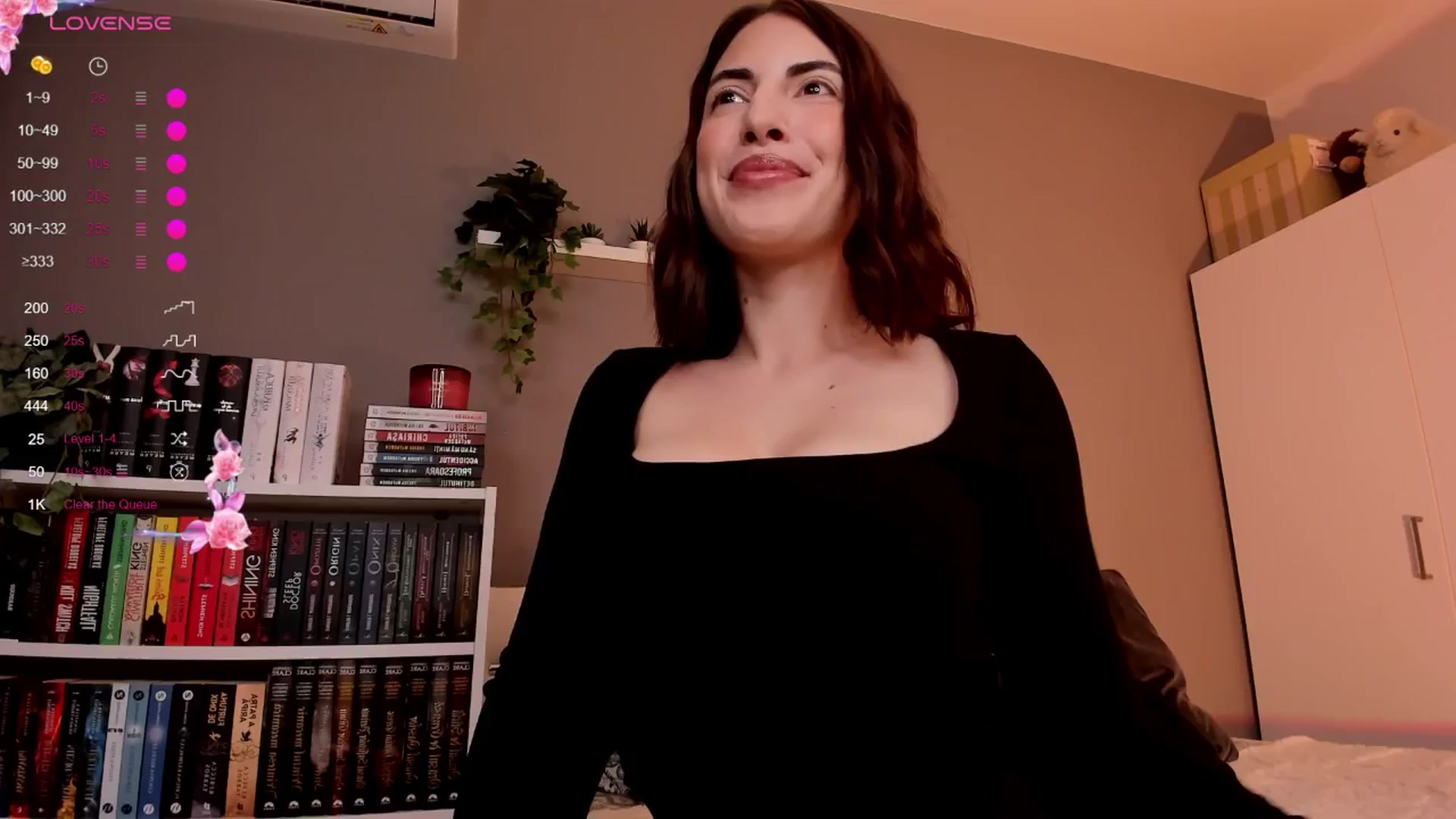 Gallery image thumbnail from BlossomBae's myfreecams stream on, 12/03/2025, 19:36 image 5 of 20