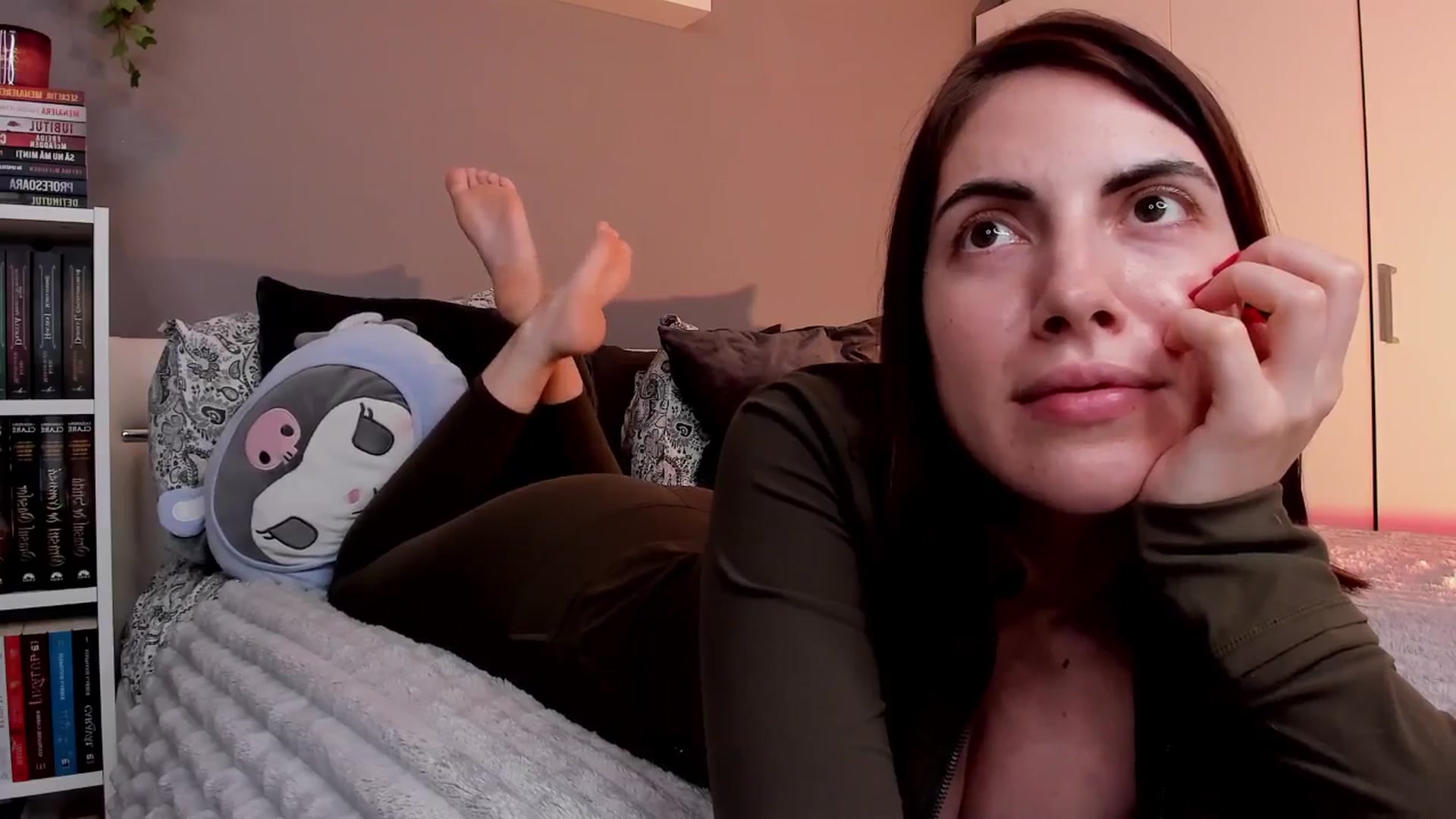 Gallery image thumbnail from BlossomBae's myfreecams stream on, 12/05/2025, 19:21 image 11 of 20