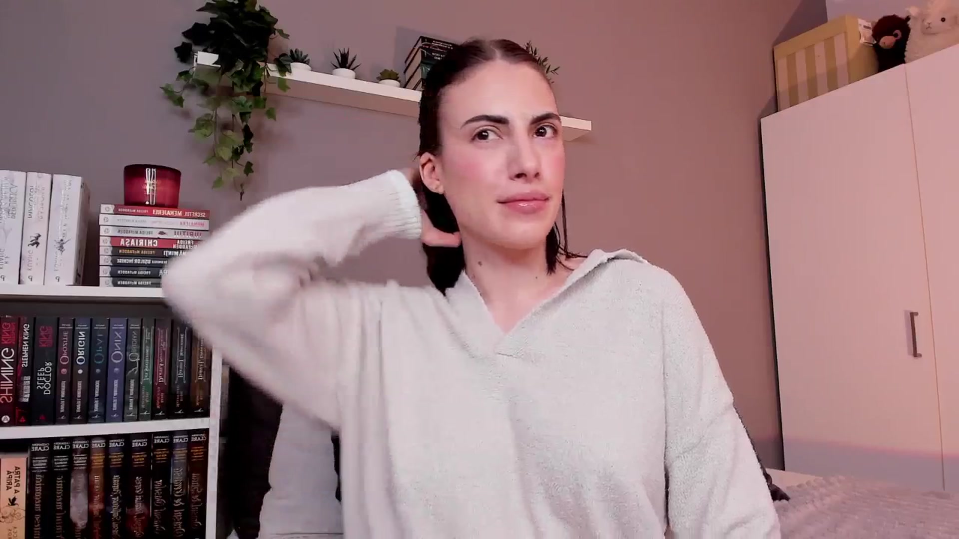 Gallery image thumbnail from BlossomBae's myfreecams stream on, 12/10/2025, 19:36 image 20 of 20