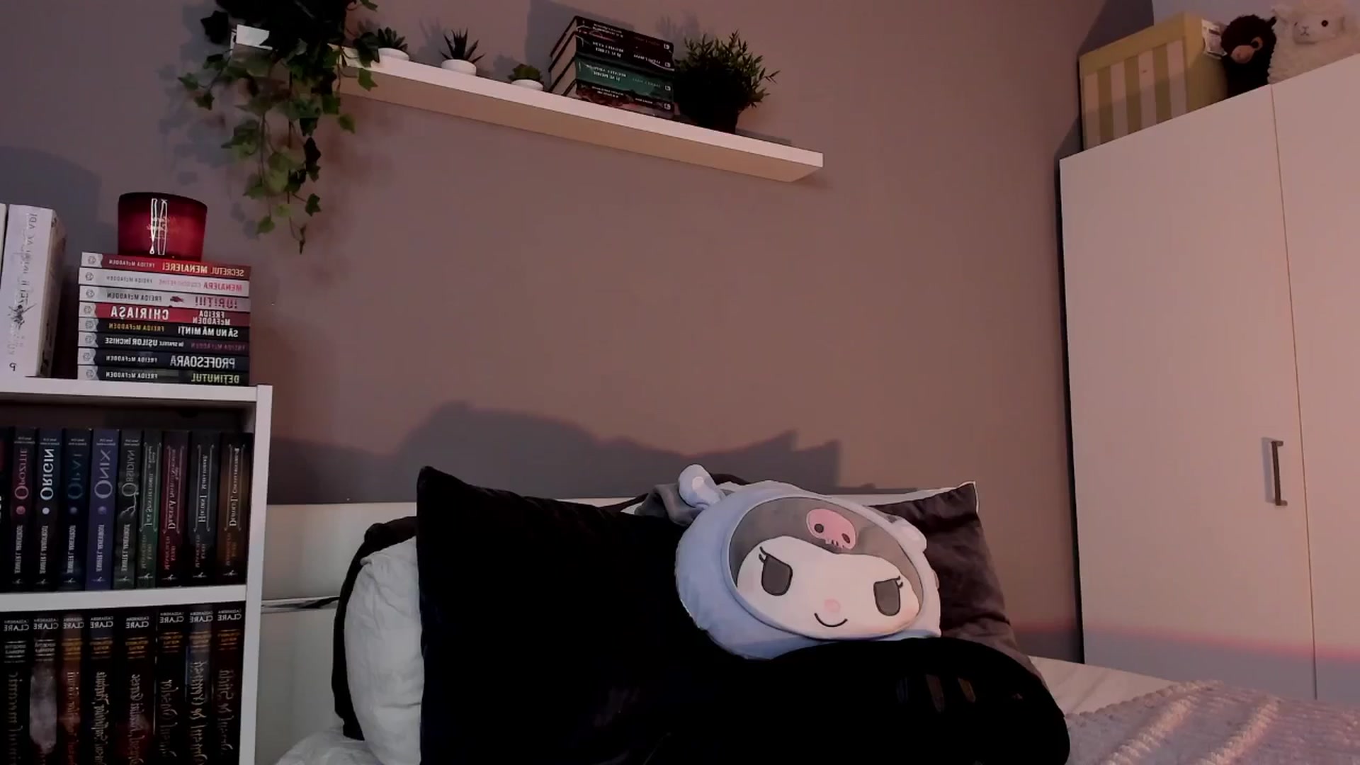 Gallery image thumbnail from BlossomBae's myfreecams stream on, 12/12/2025, 18:44 image 5 of 20