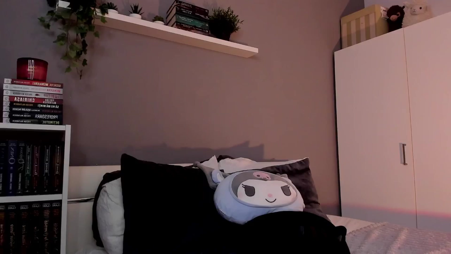 Gallery image thumbnail from BlossomBae's myfreecams stream on, 12/12/2025, 20:02 image 13 of 20