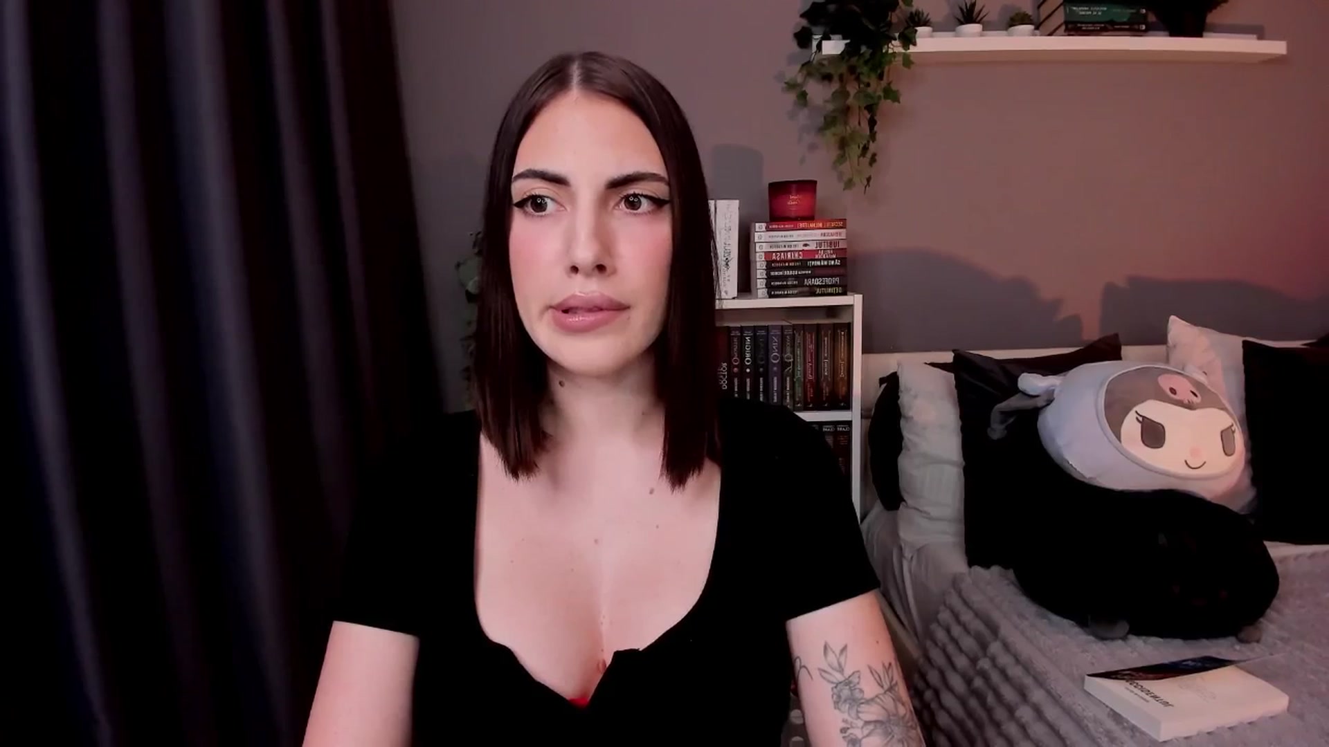 Gallery image thumbnail from BlossomBae's myfreecams stream on, 12/14/2025, 20:56 image 3 of 20