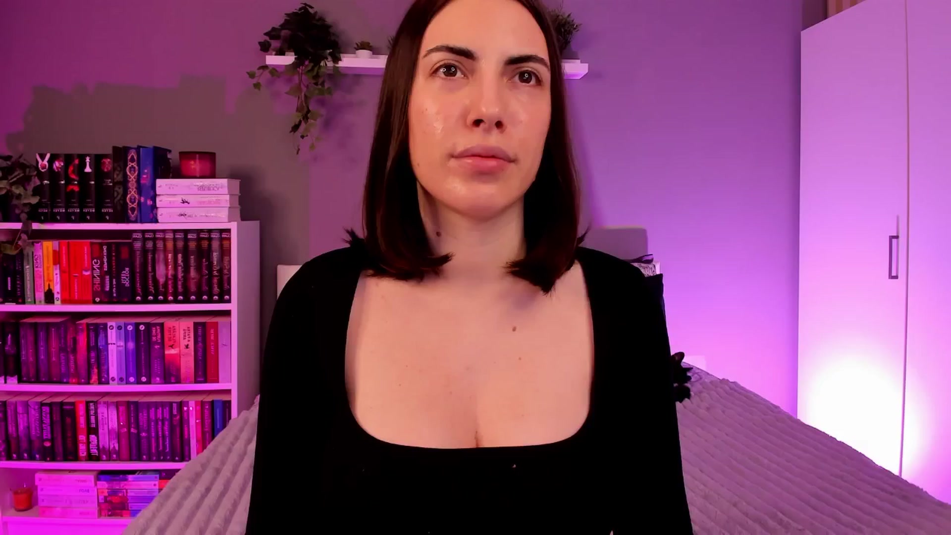 Gallery image thumbnail from BlossomBae's myfreecams stream on, 01/14/2026, 18:01 image 2 of 20