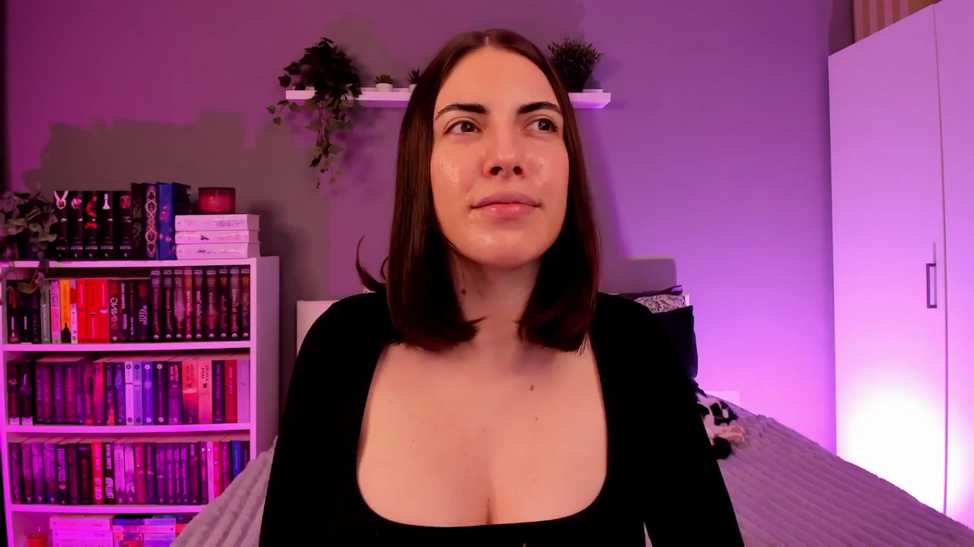 Gallery image thumbnail from BlossomBae's myfreecams stream on, 01/14/2026, 18:01 image 10 of 20