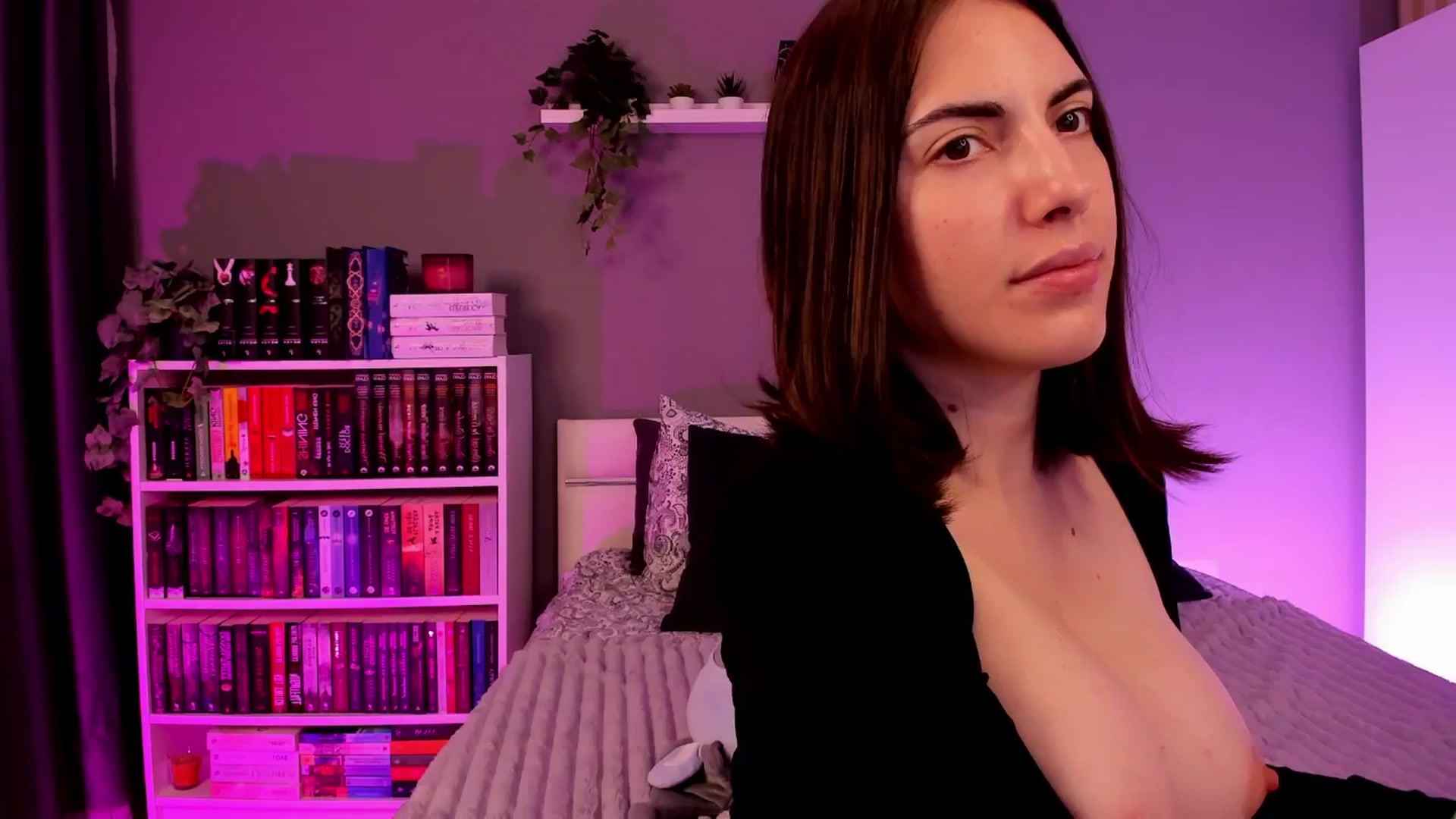 Gallery image thumbnail from BlossomBae's myfreecams stream on, 01/14/2026, 20:23 image 1 of 20