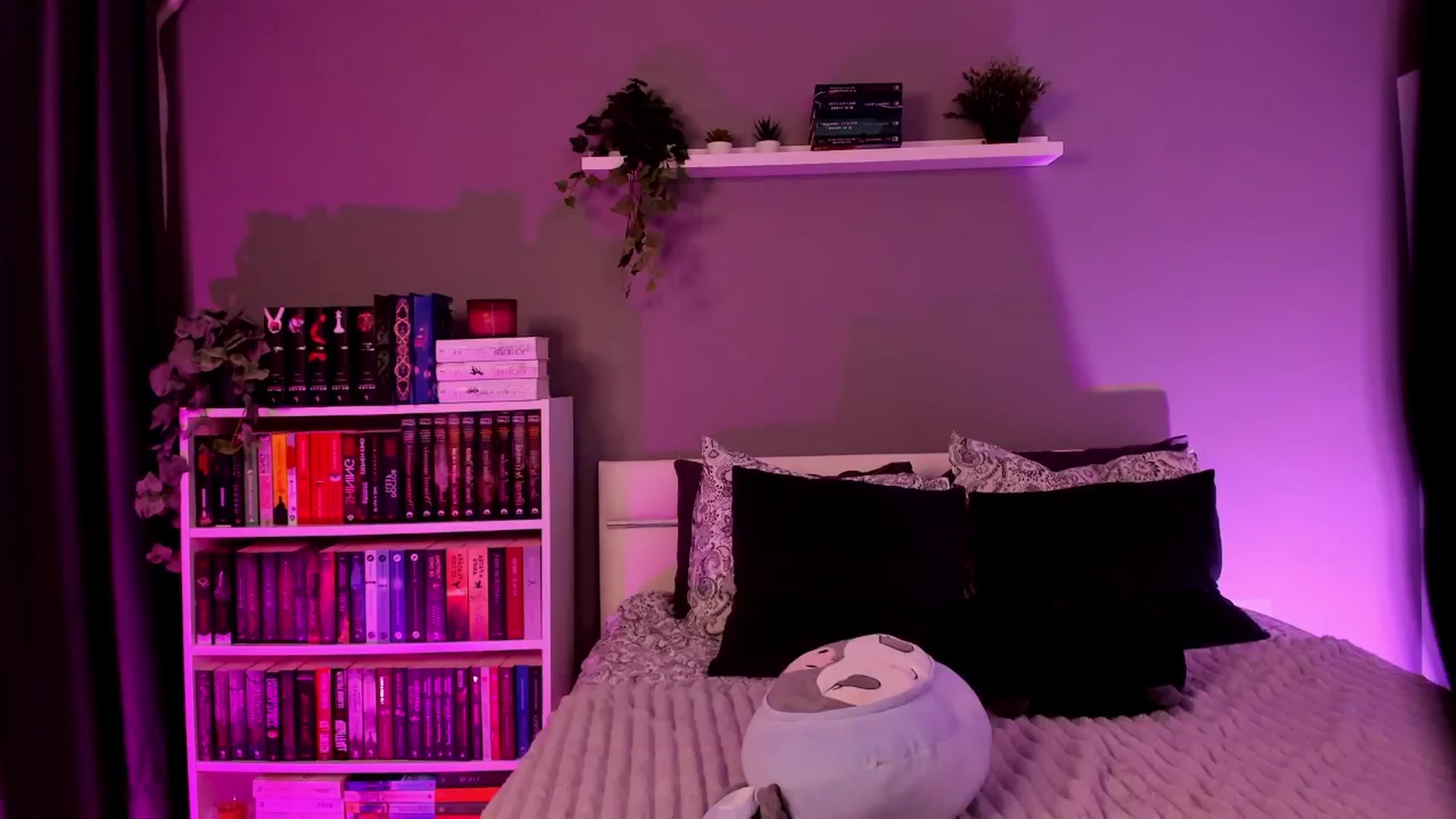 Gallery image thumbnail from BlossomBae's myfreecams stream on, 01/14/2026, 20:23 image 13 of 20