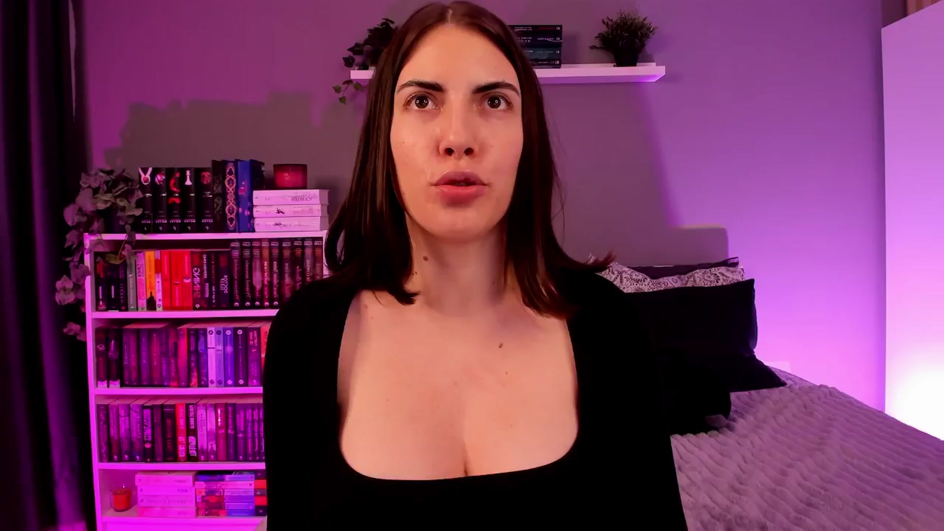Gallery image thumbnail from BlossomBae's myfreecams stream on, 01/14/2026, 20:23 image 2 of 20