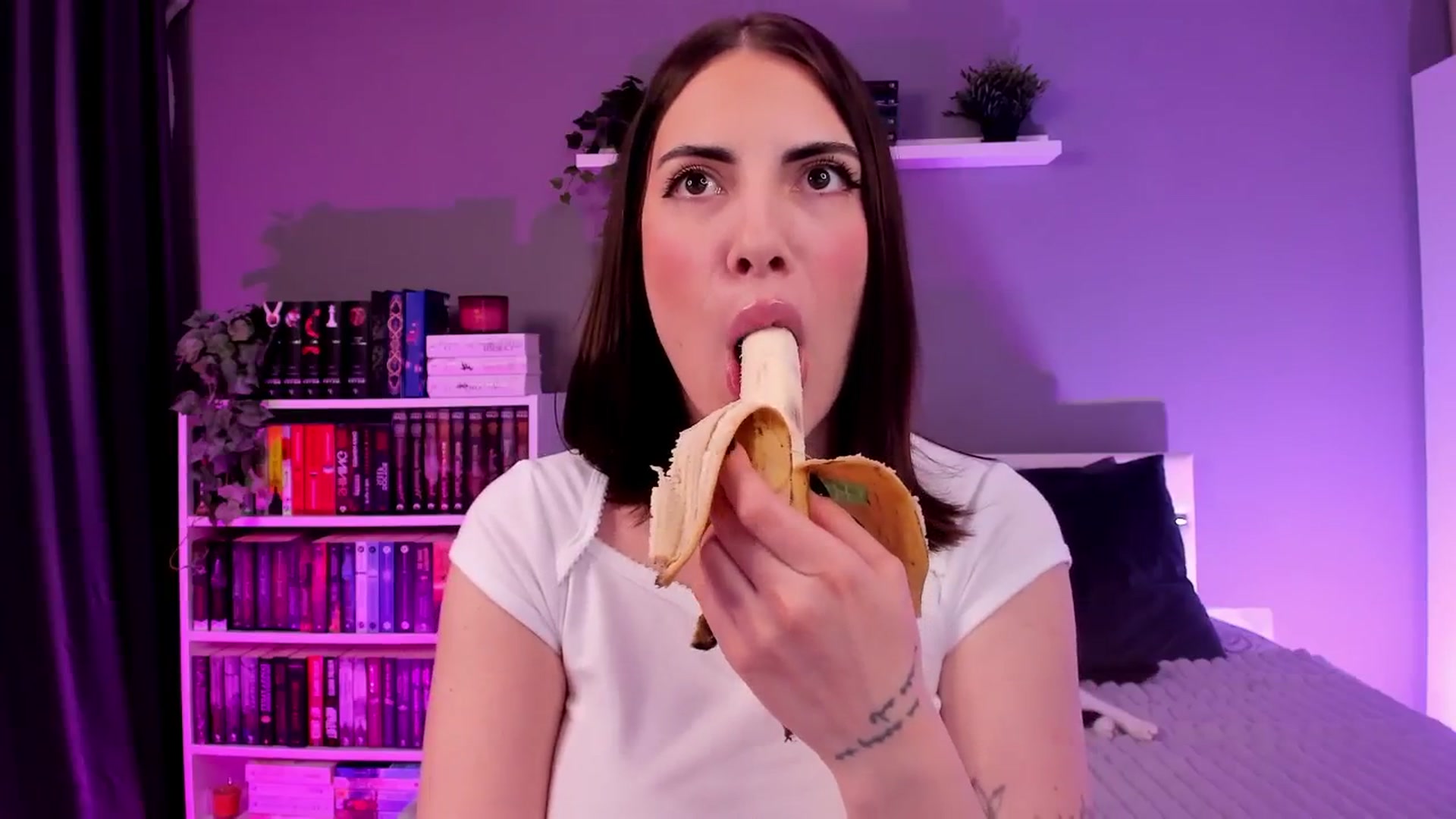 Gallery image thumbnail from BlossomBae's myfreecams stream on, 01/23/2026, 19:43 image 3 of 20