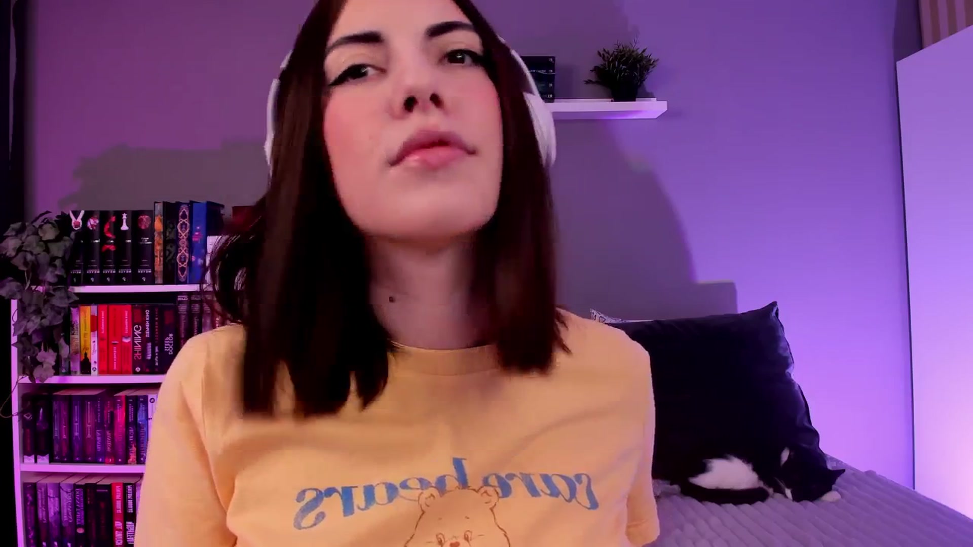 Gallery image thumbnail from BlossomBae's myfreecams stream on, 01/26/2026, 18:30 image 19 of 20