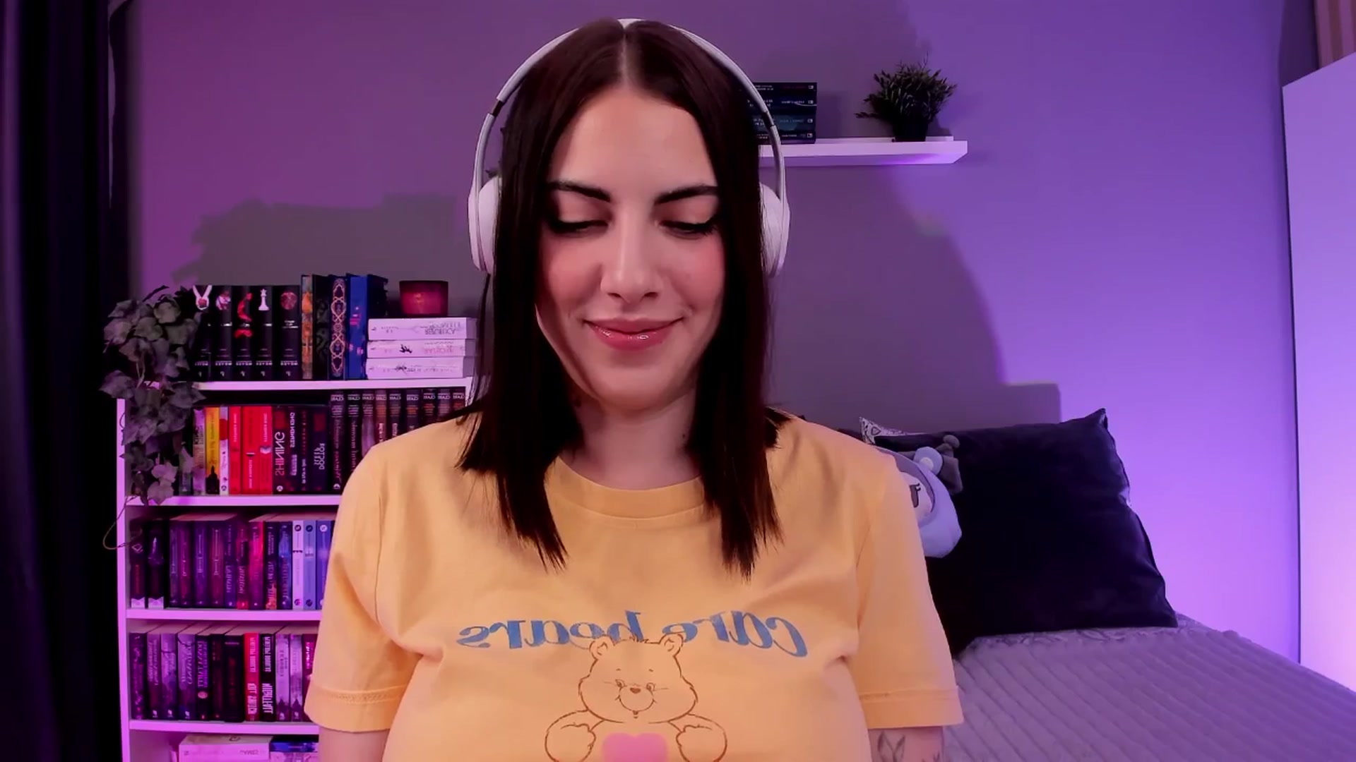 Gallery image thumbnail from BlossomBae's myfreecams stream on, 01/26/2026, 18:30 image 9 of 20