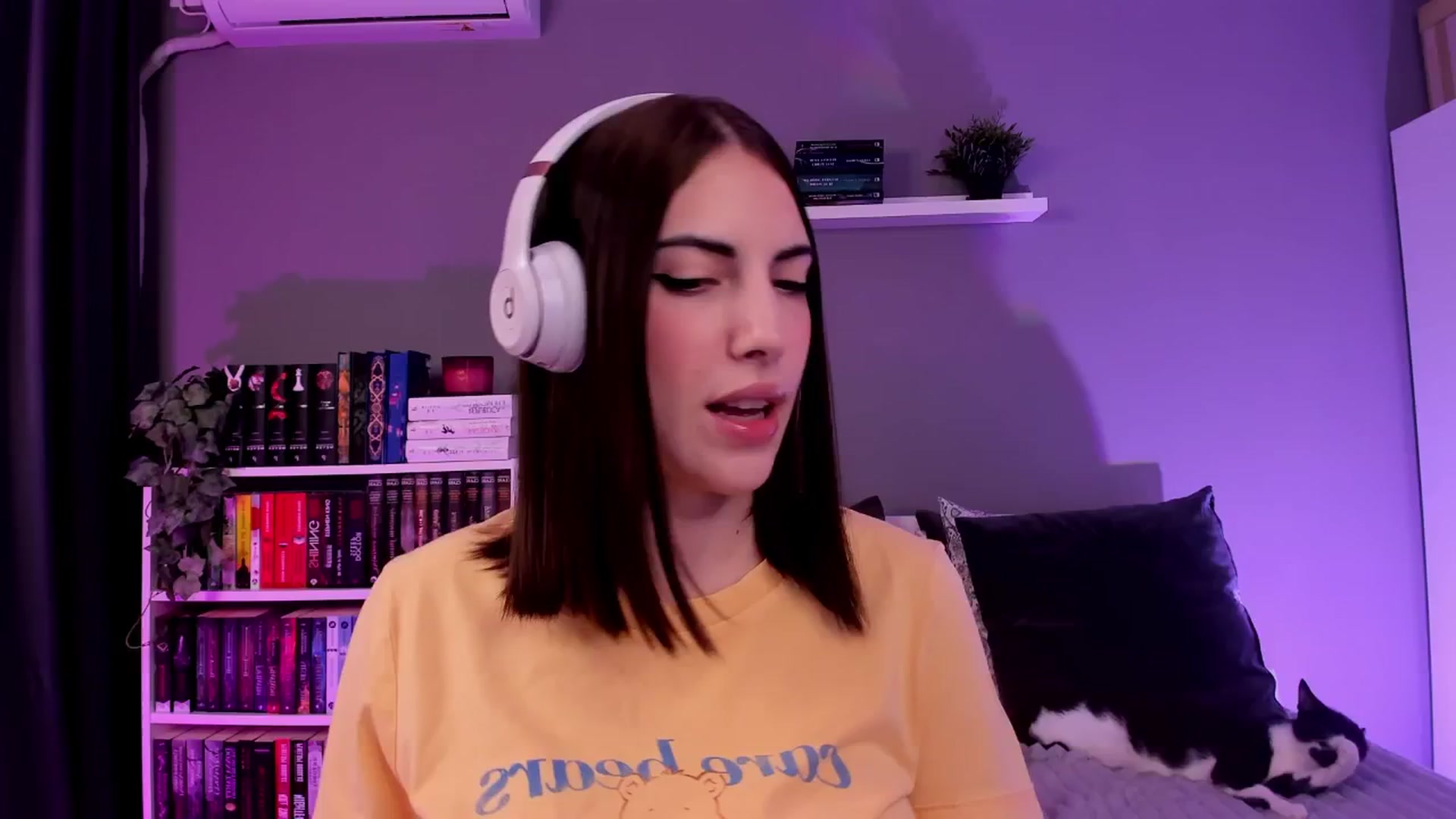 Gallery image thumbnail from BlossomBae's myfreecams stream on, 01/26/2026, 20:34 image 2 of 20