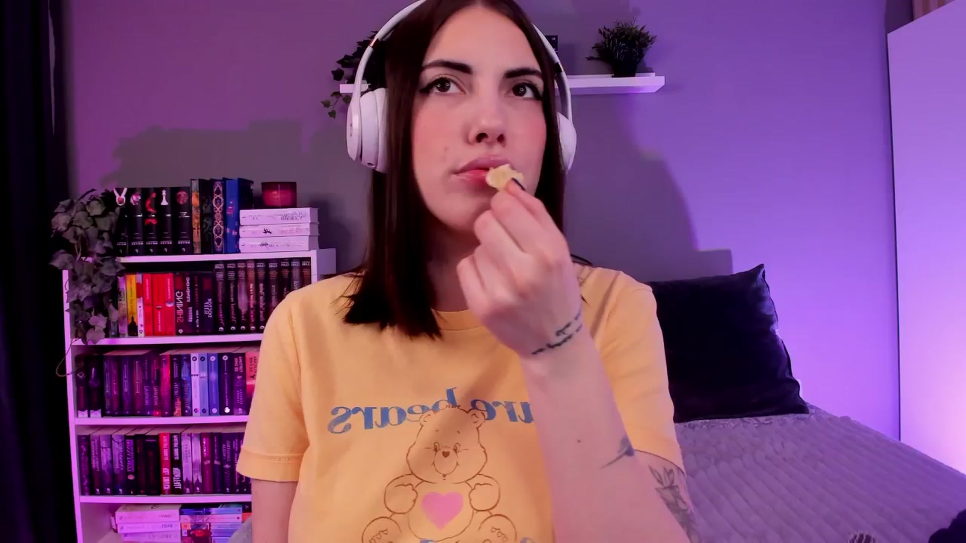 Gallery image thumbnail from BlossomBae's myfreecams stream on, 01/26/2026, 20:34 image 14 of 20