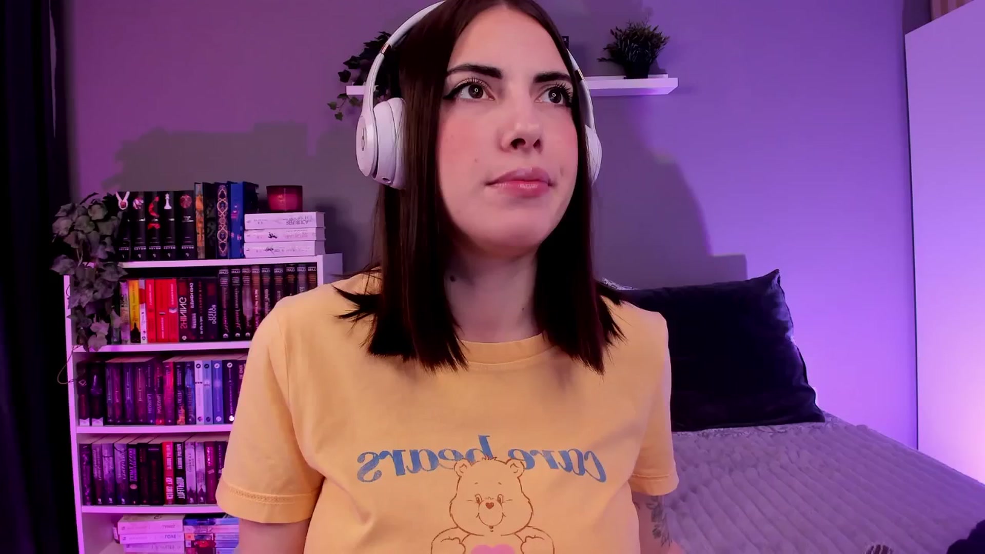 Gallery image thumbnail from BlossomBae's myfreecams stream on, 01/26/2026, 20:34 image 13 of 20