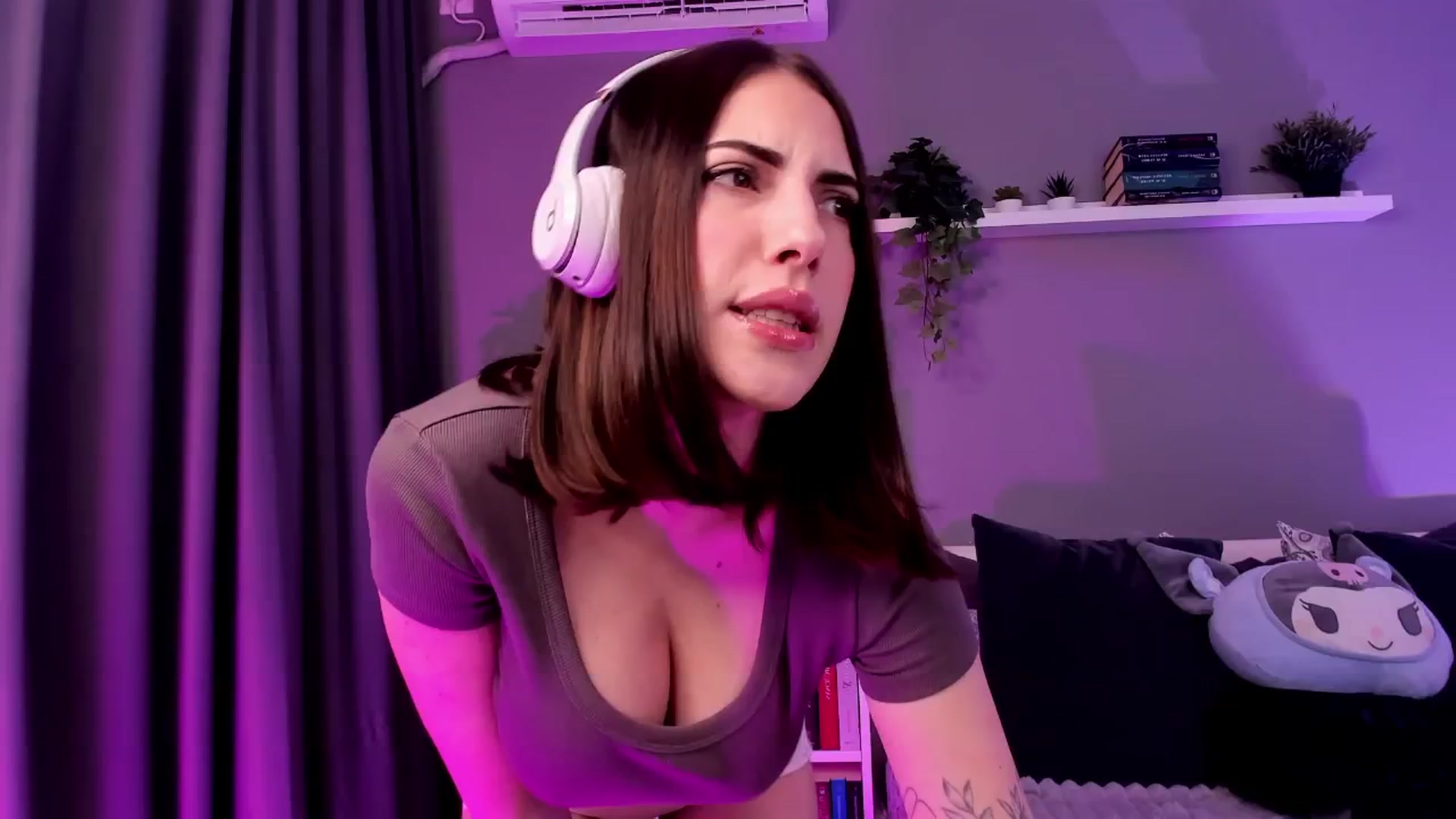 Gallery image thumbnail from BlossomBae's myfreecams stream on, 02/02/2026, 19:40 image 4 of 20