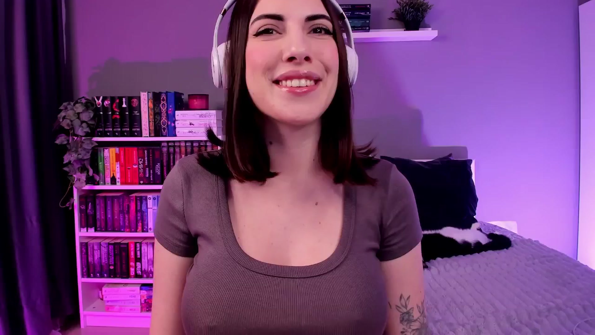 Gallery image thumbnail from BlossomBae's myfreecams stream on, 02/02/2026, 20:26 image 7 of 20