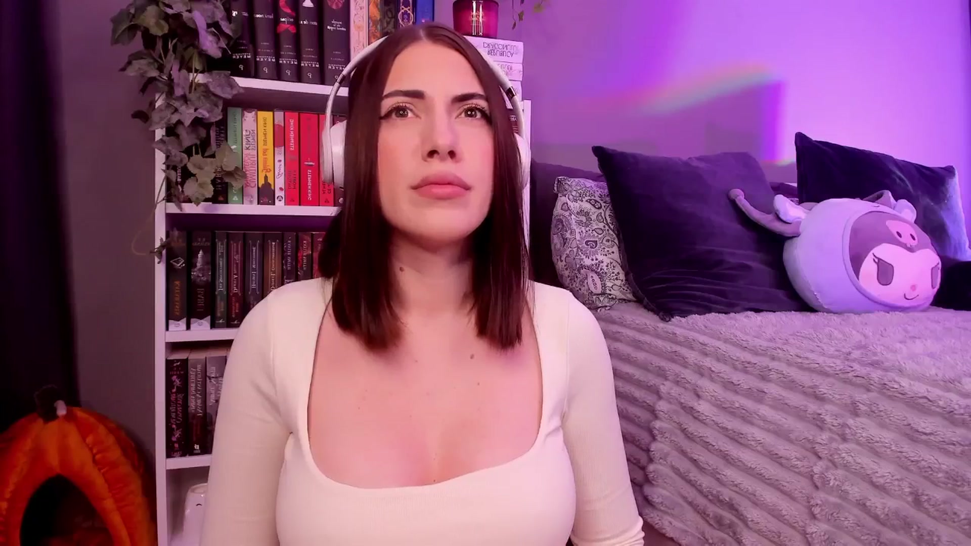 Gallery image thumbnail from BlossomBae's myfreecams stream on, 02/03/2026, 17:59 image 4 of 20
