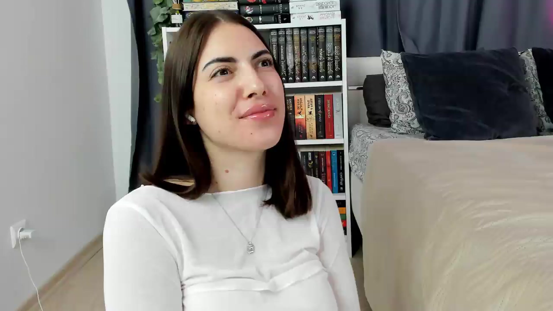 Gallery image thumbnail from BlossomBae's myfreecams stream on, 05/06/2026, 22:26 image 3 of 20