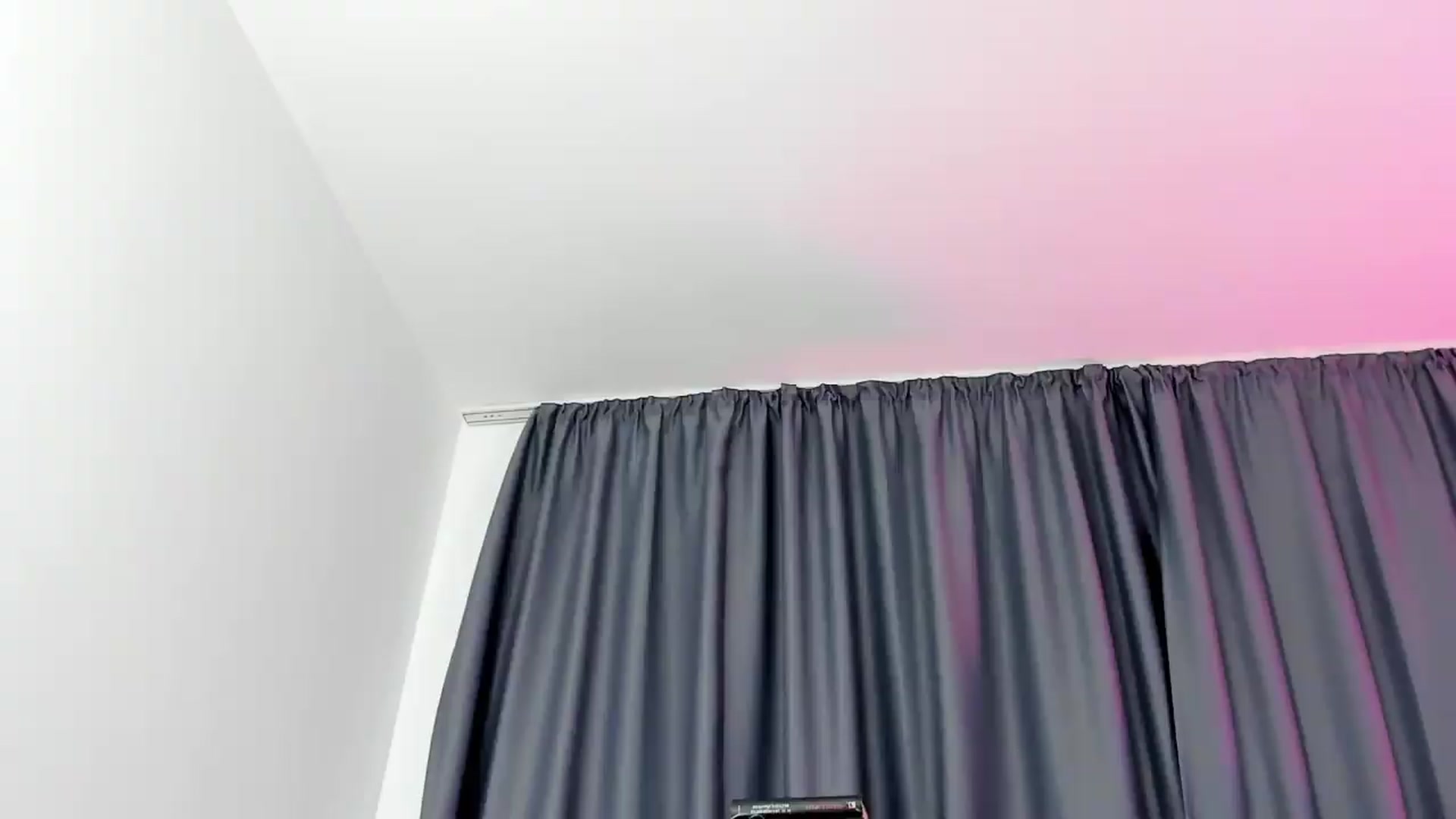 Gallery image thumbnail from BlossomBae's myfreecams stream on, 05/06/2026, 22:26 image 17 of 20