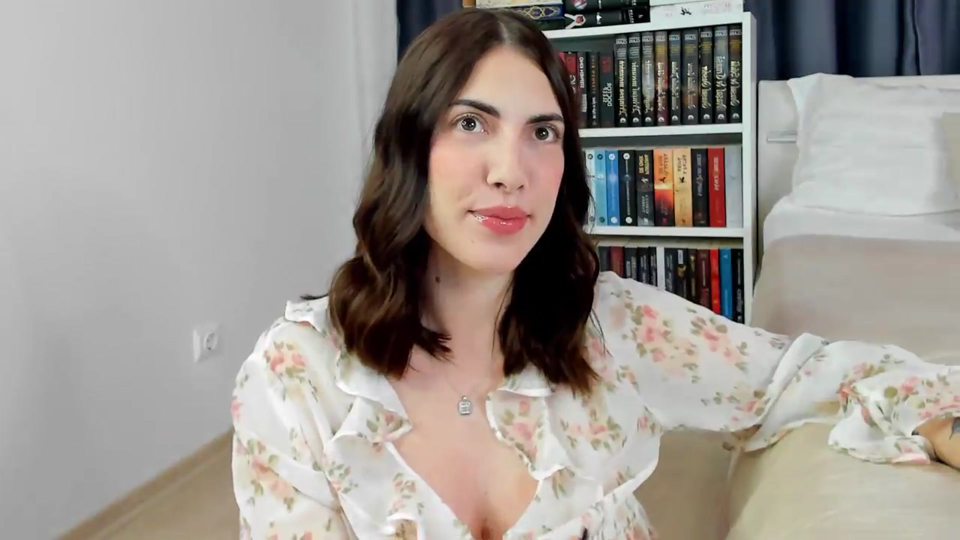 Gallery image thumbnail from BlossomBae's myfreecams stream on, 05/08/2026, 18:02 image 5 of 20