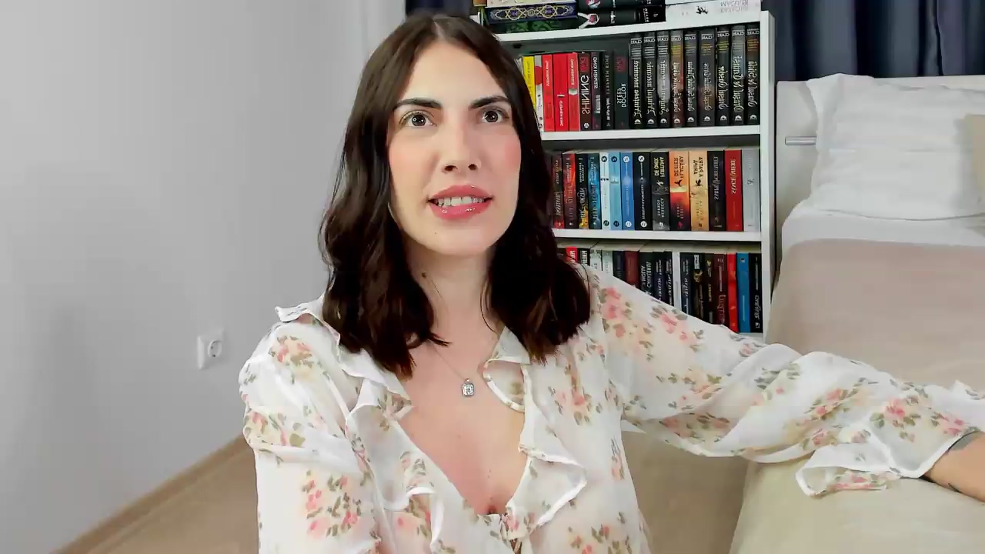 Gallery image thumbnail from BlossomBae's myfreecams stream on, 05/08/2026, 18:02 image 17 of 20