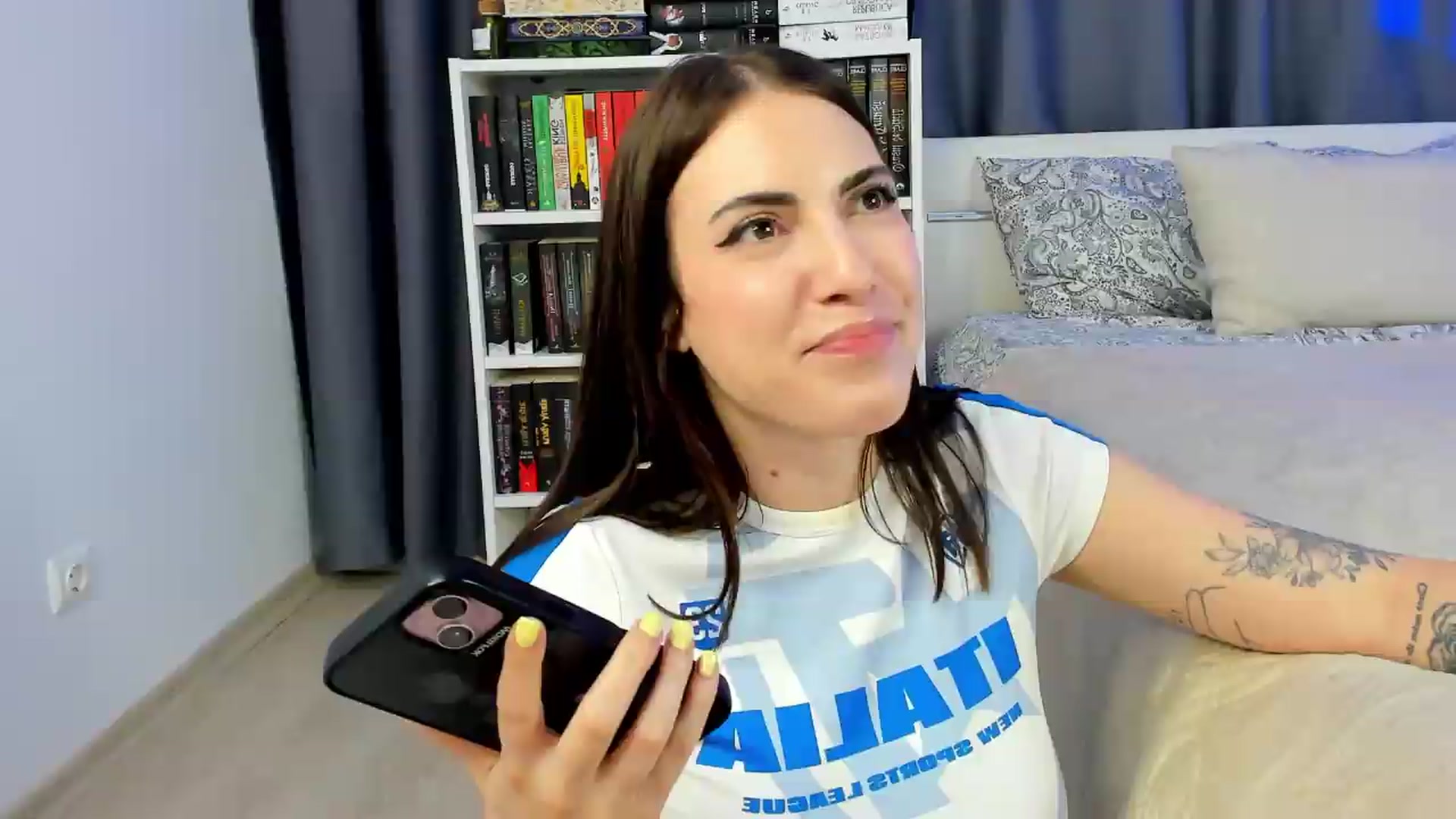 Gallery image thumbnail from BlossomBae's myfreecams stream on, 05/28/2026, 20:49 image 1 of 20