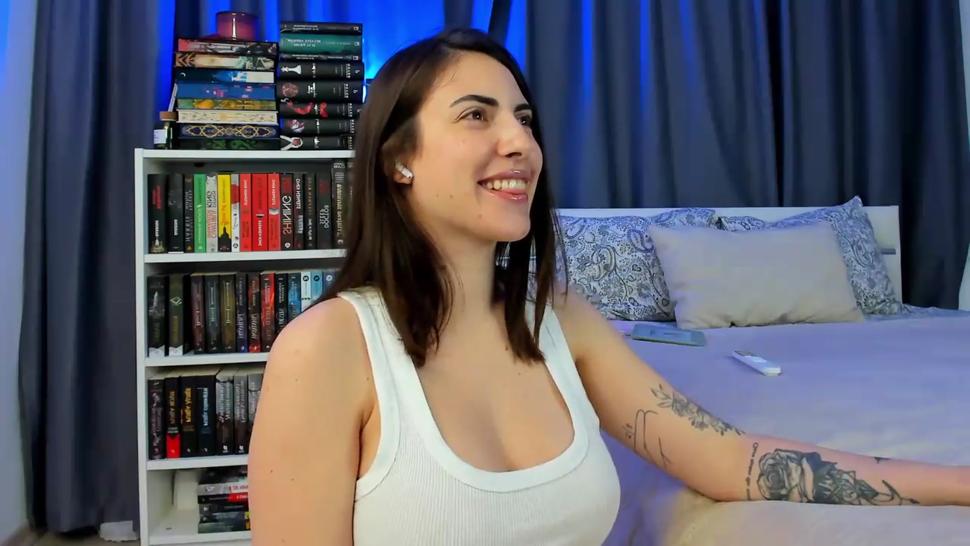 Gallery image thumbnail from BlossomBae's myfreecams stream on, 06/02/2026, 18:40 image 7 of 20
