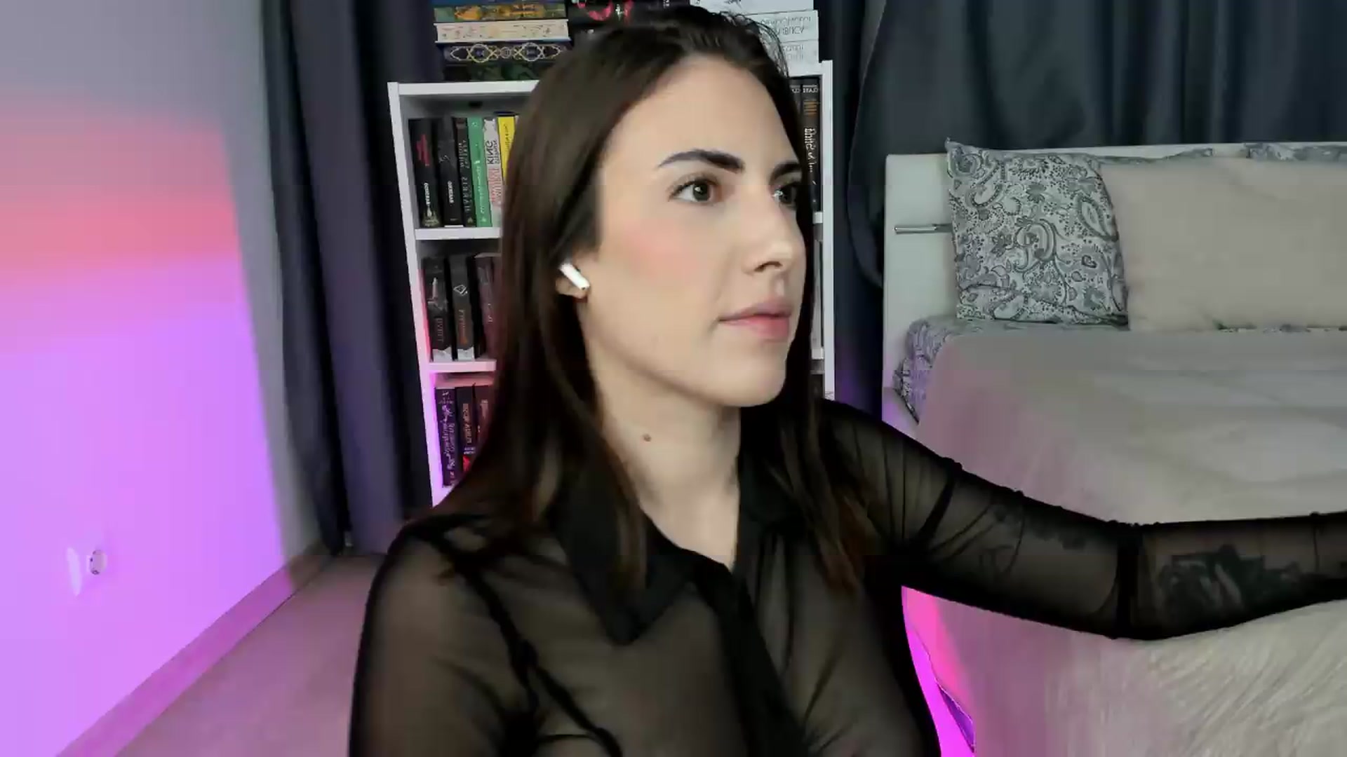 Gallery image thumbnail from BlossomBae's myfreecams stream on, 06/22/2026, 18:49 image 1 of 20