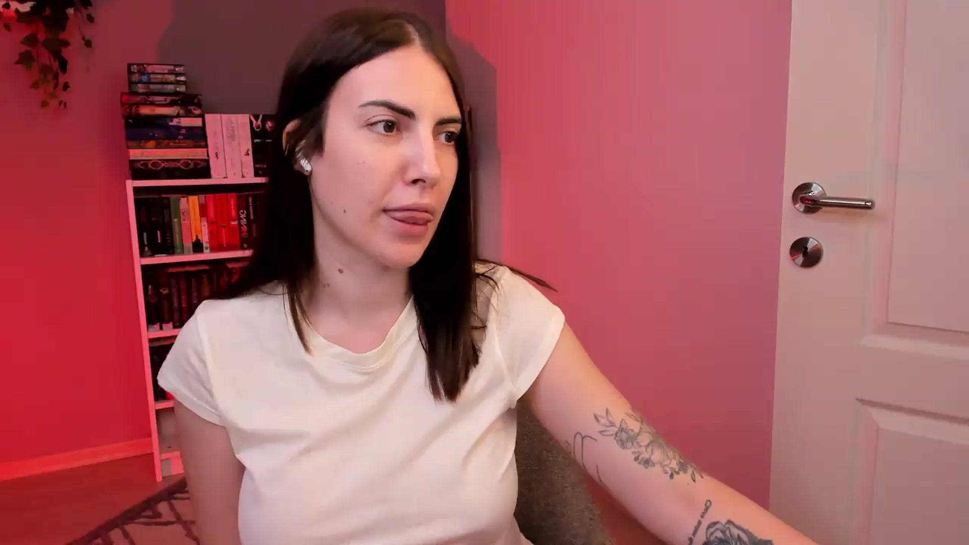 Gallery image thumbnail from BlossomBae's myfreecams stream on, 07/12/2026, 19:11 image 14 of 20