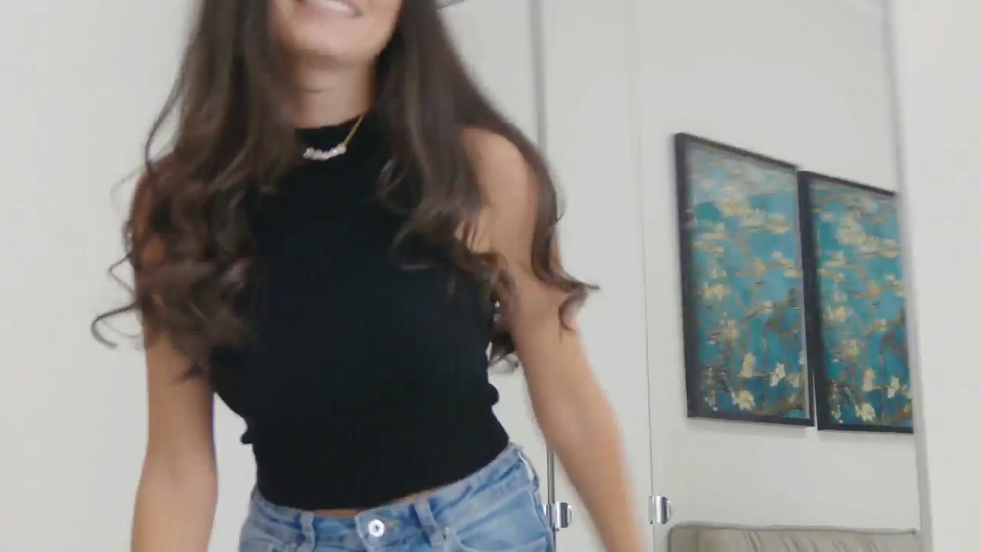 Gallery image thumbnail from BlossomBreeze's myfreecams stream on, 08/19/2025, 18:10 image 13 of 20