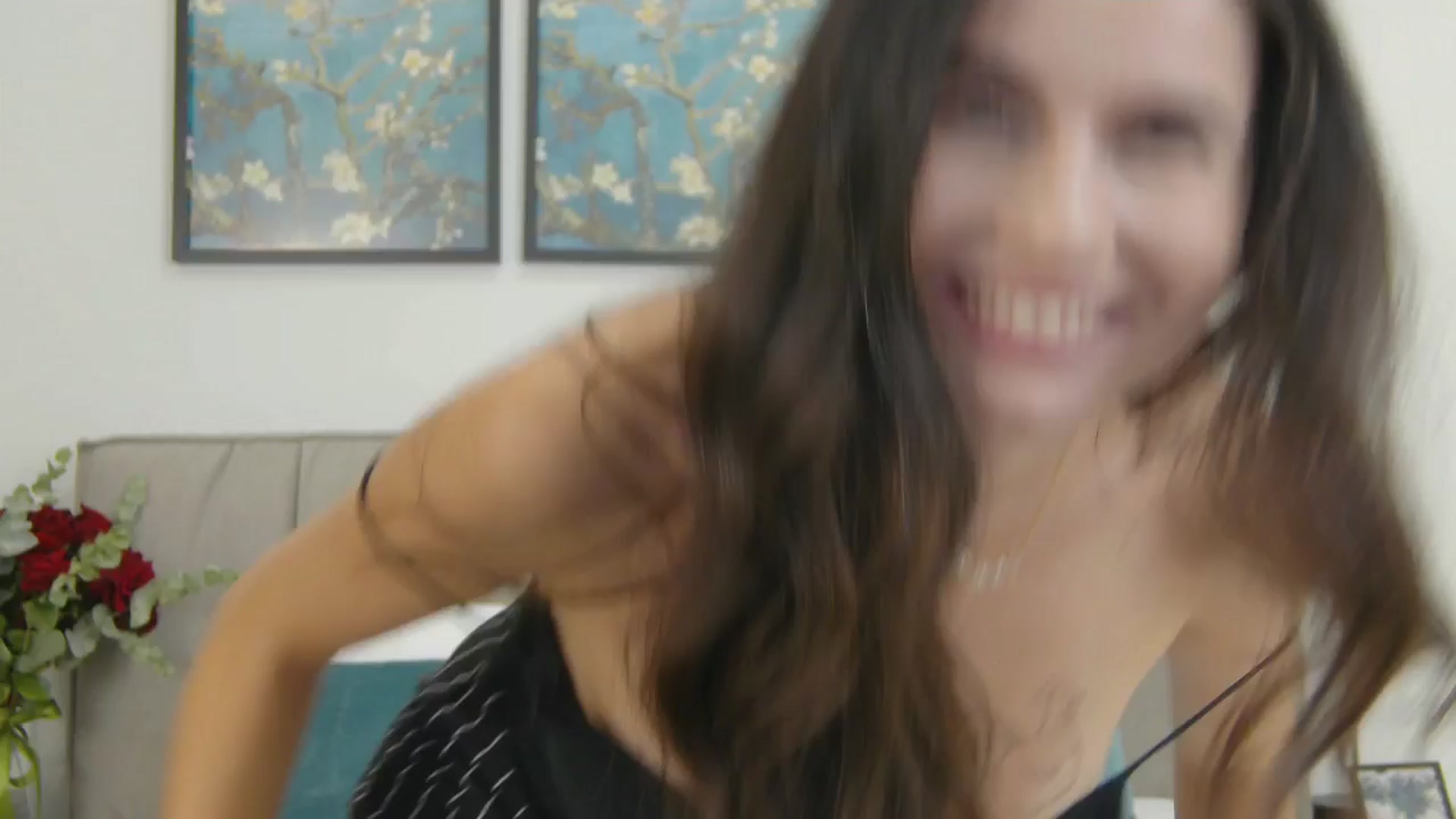 Gallery image thumbnail from BlossomBreeze's myfreecams stream on, 08/30/2025, 22:08 image 11 of 20