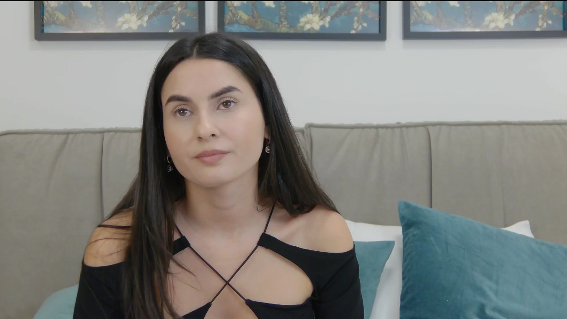 Gallery image thumbnail from BlossomBreeze's myfreecams stream on, 12/13/2025, 19:00 image 16 of 20