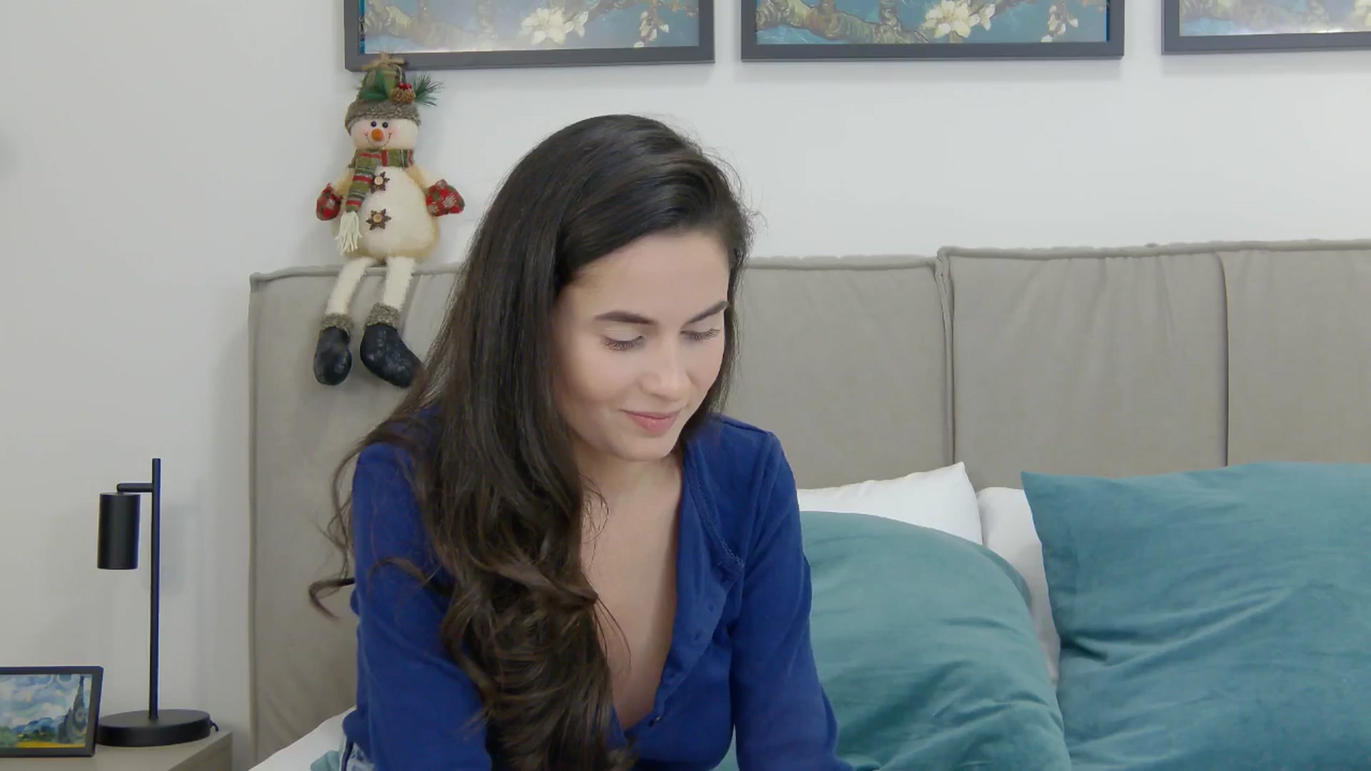 Gallery image thumbnail from BlossomBreeze's myfreecams stream on, 01/02/2026, 21:19 image 16 of 20