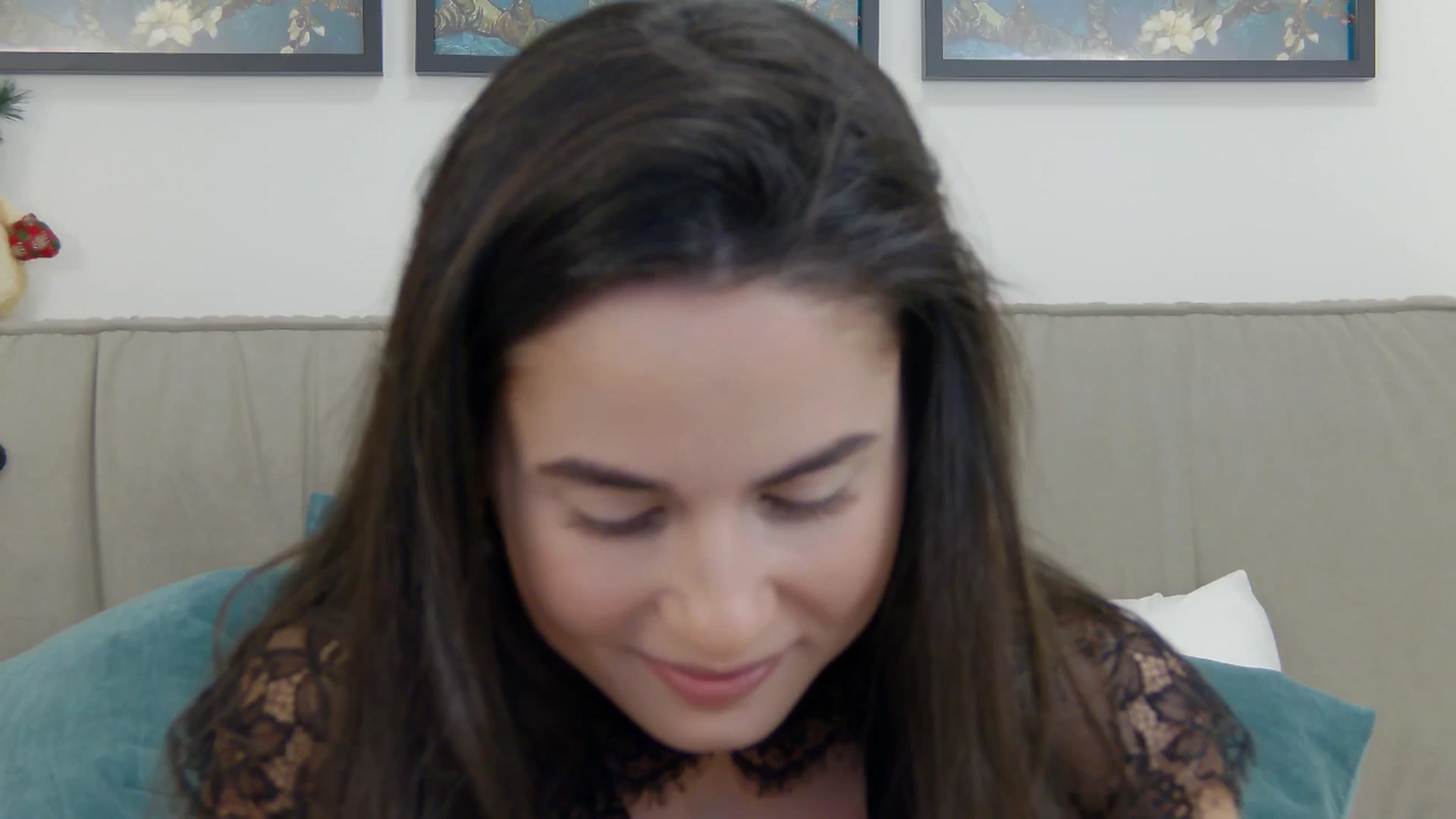 Gallery image thumbnail from BlossomBreeze's myfreecams stream on, 01/04/2026, 17:37 image 17 of 20